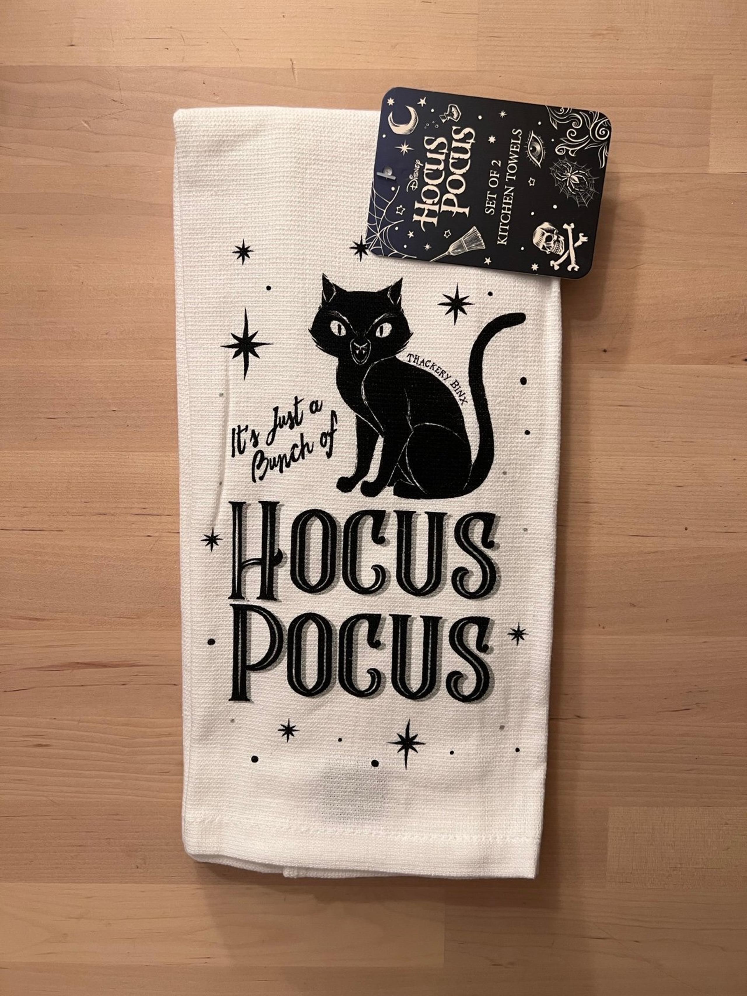 Halloween Disney hocus pocus set of 2 kitchen towels