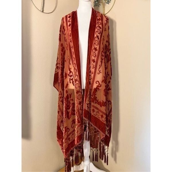 NWT! MTN GRL Wyoming Velvet Mesh Tapestry Tassel Kimono in Rust One Size
