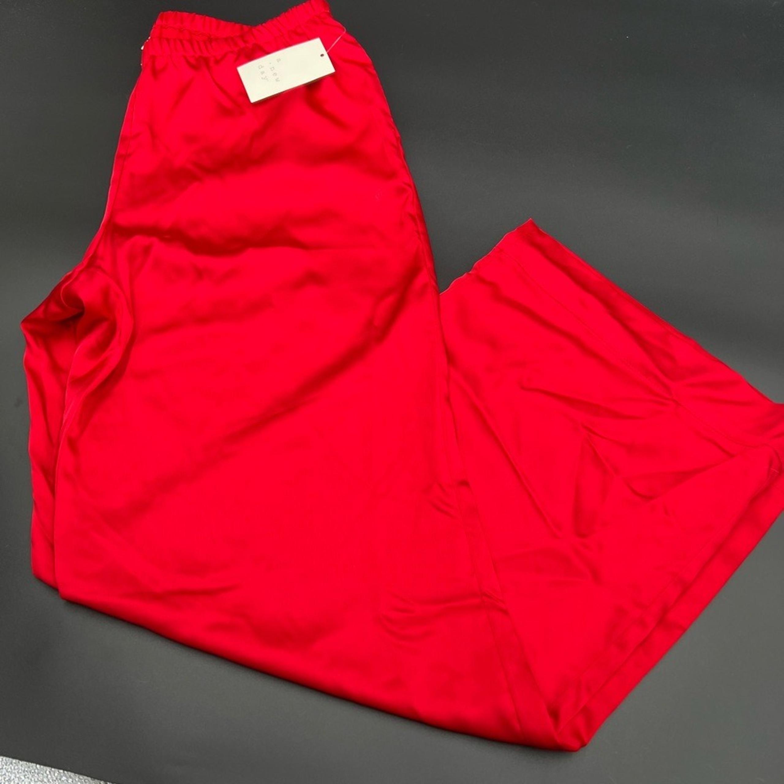 Women's a new day  mid rise wide leg red satin pants size M. Waist 15.5-17 NWT