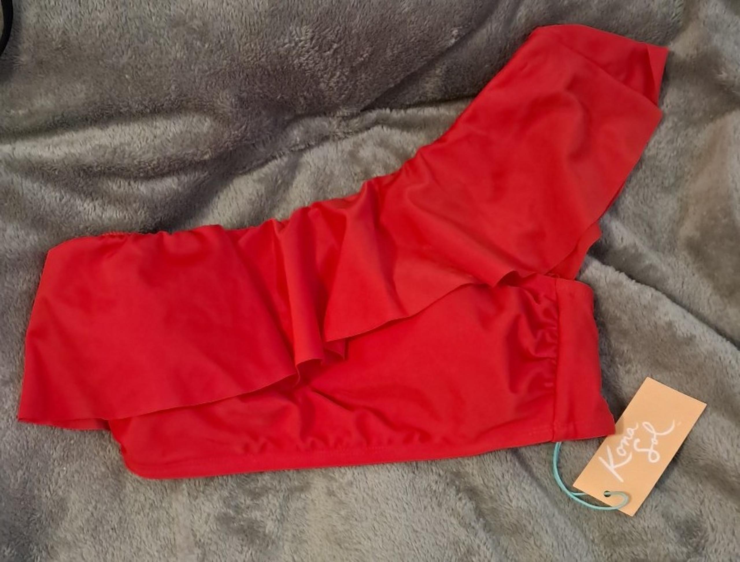 Kona Sol Women's Red Off The Shoulder Swimsuit Bathing Suit Bikini Top. Size: M.