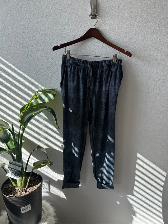 Lululemon Women's Jogger Pants Size 4