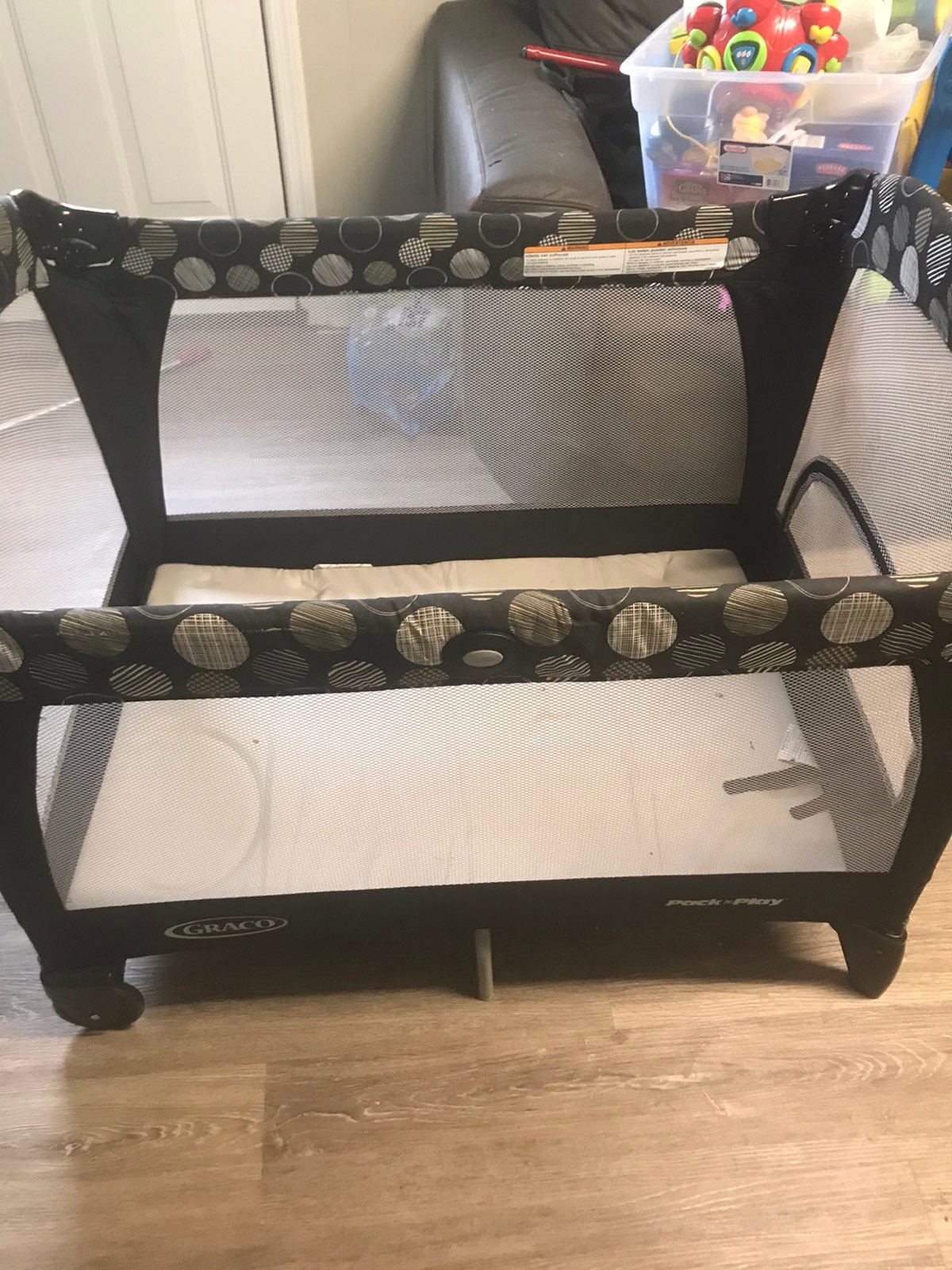 Play pen
