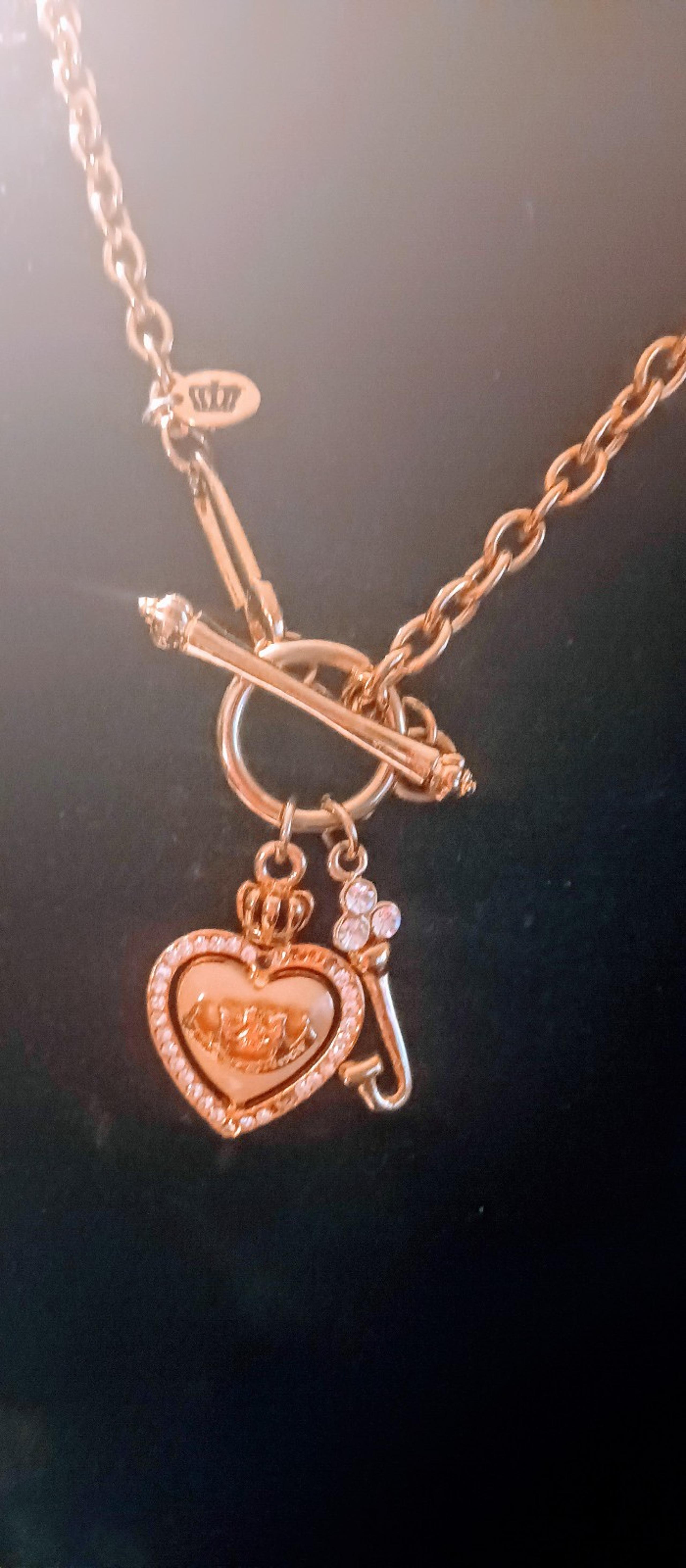 Juicy Couture J ,Pen, heart  with Crystal Goldtone 18 inch Necklace