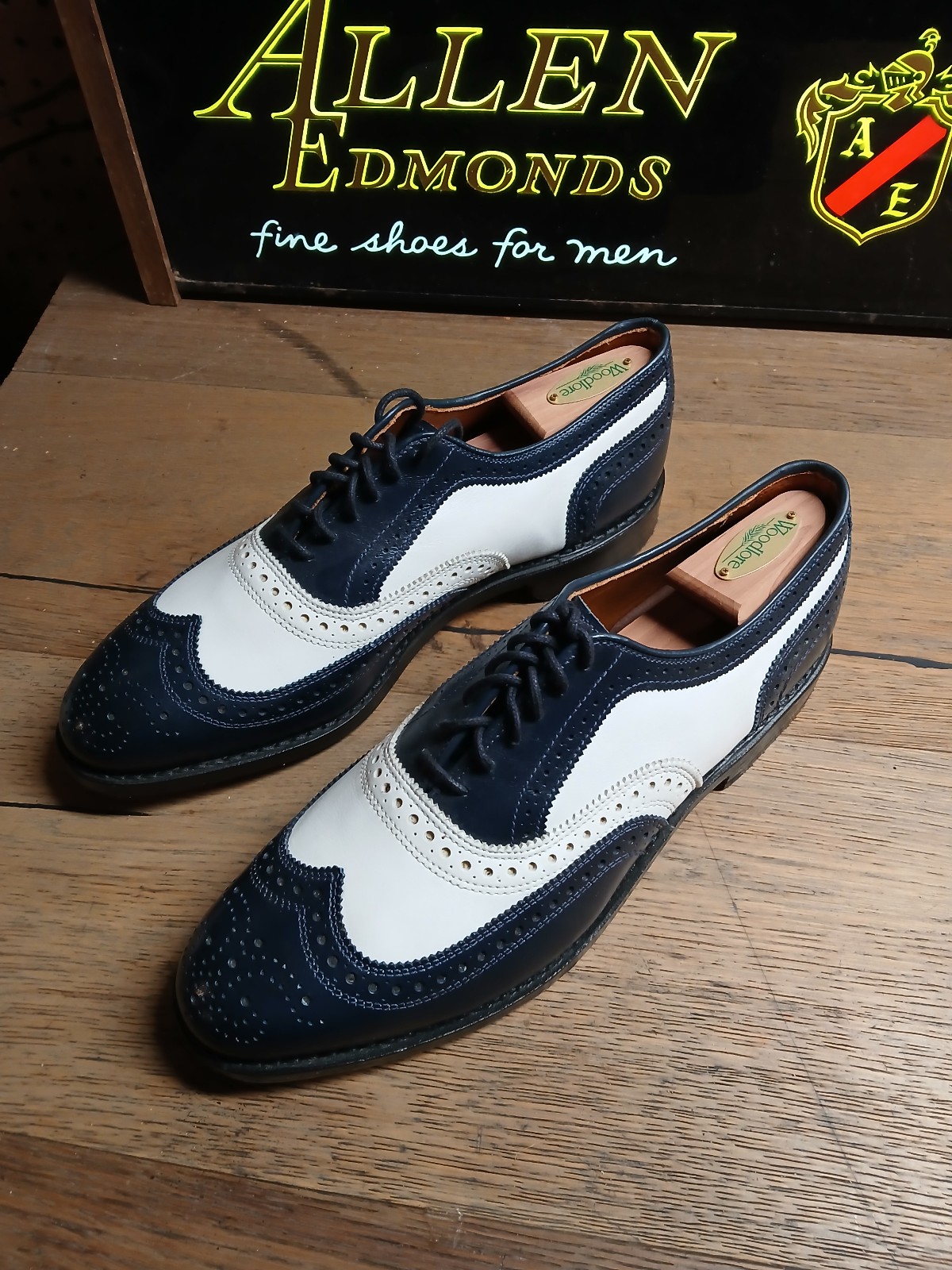 Allen Edmonds Broadstreet 9.5D NWOB