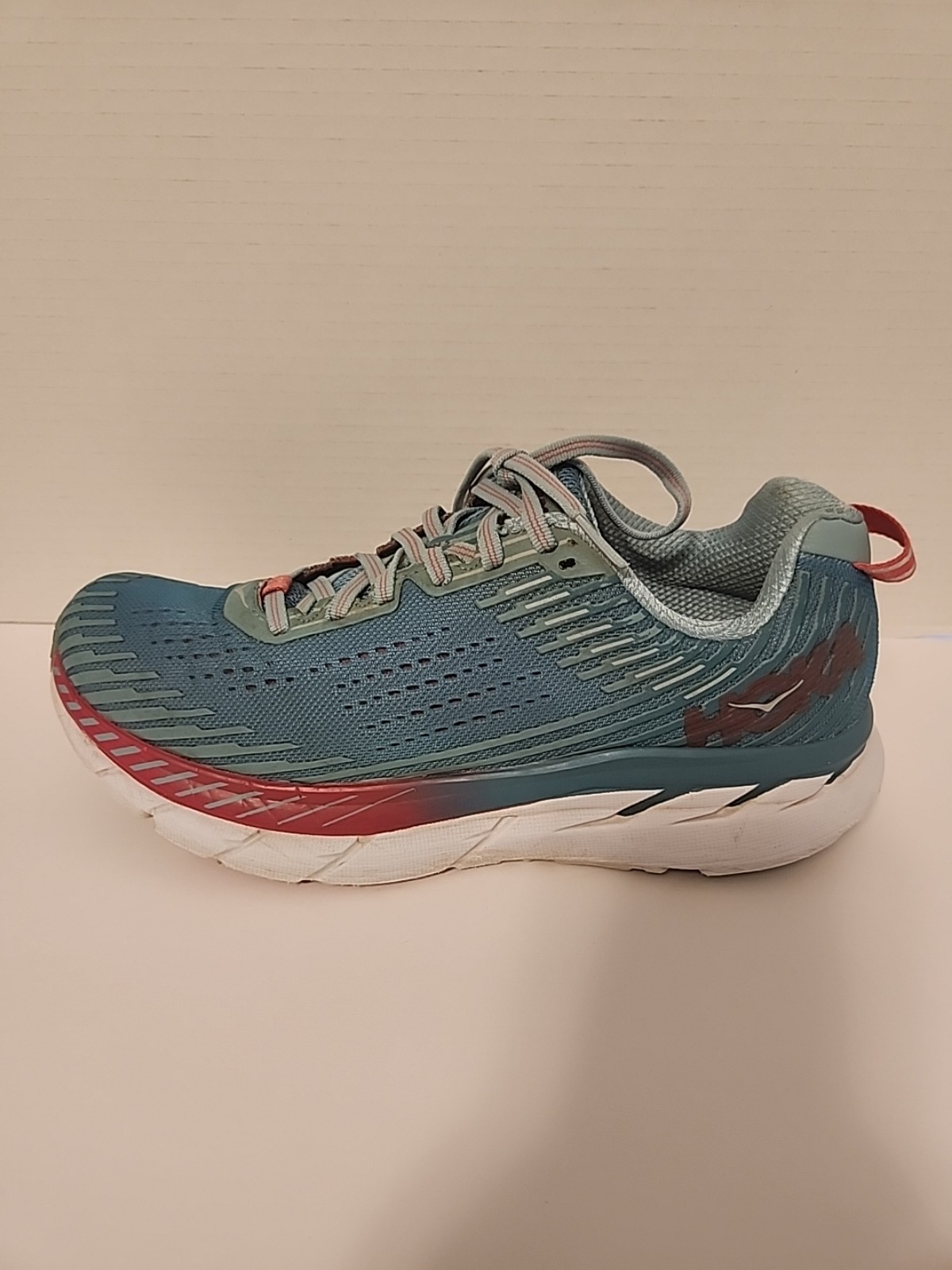 HOKA Womens Size 8.5