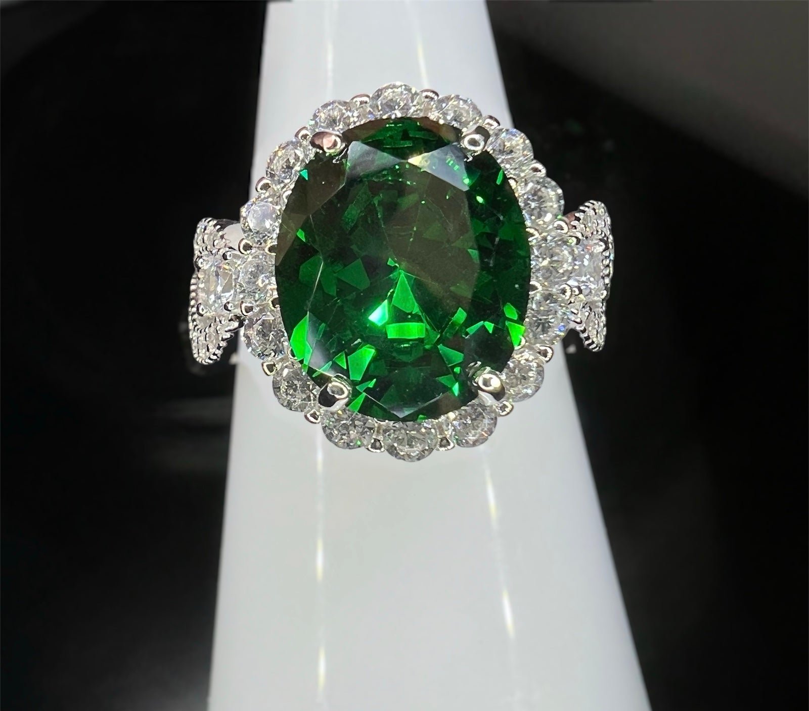 RESERVED 925 Sterling Silver Oval Cut Emerald Green CZ Ring Size 8