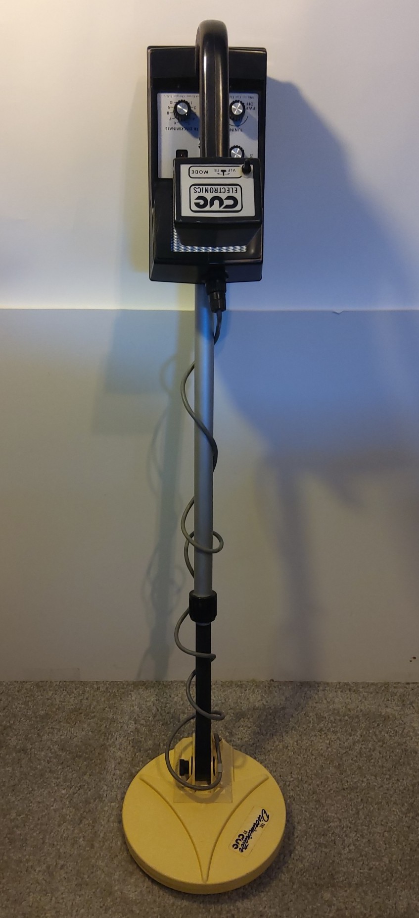 Vintage metal detector