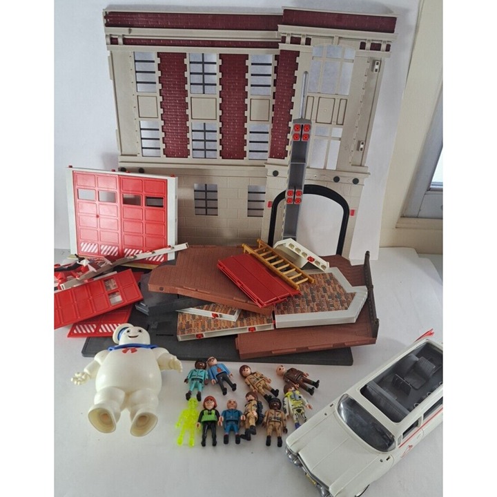 Ghostbusters Firehouse Playmobil W Figures Car Stay Puff 2017 Not Complete