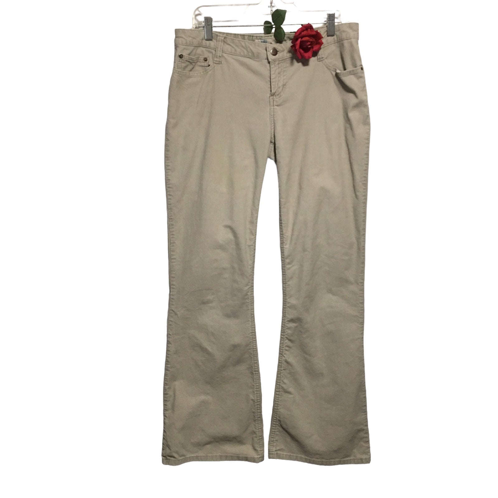 Vtg. sm. wale corduroy flared pants Cotton blend cream/tan Sz 11 EUC
