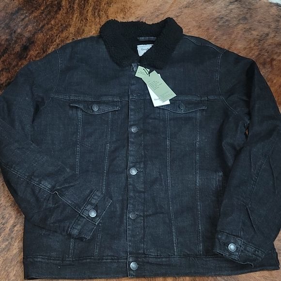 Goodfellow coat black denim jacket faux sherpa neckline and lining NWT