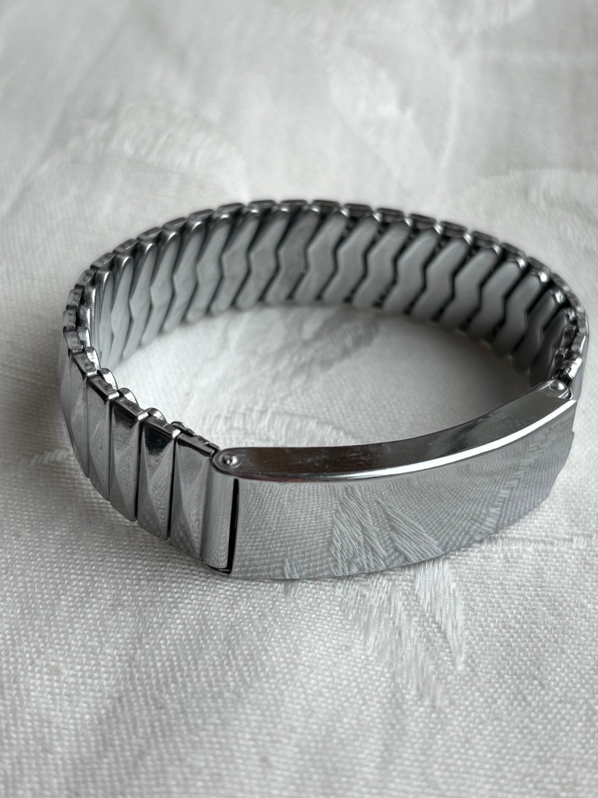 Silver Sweetheart Expansion Bracelet with Photo Locket