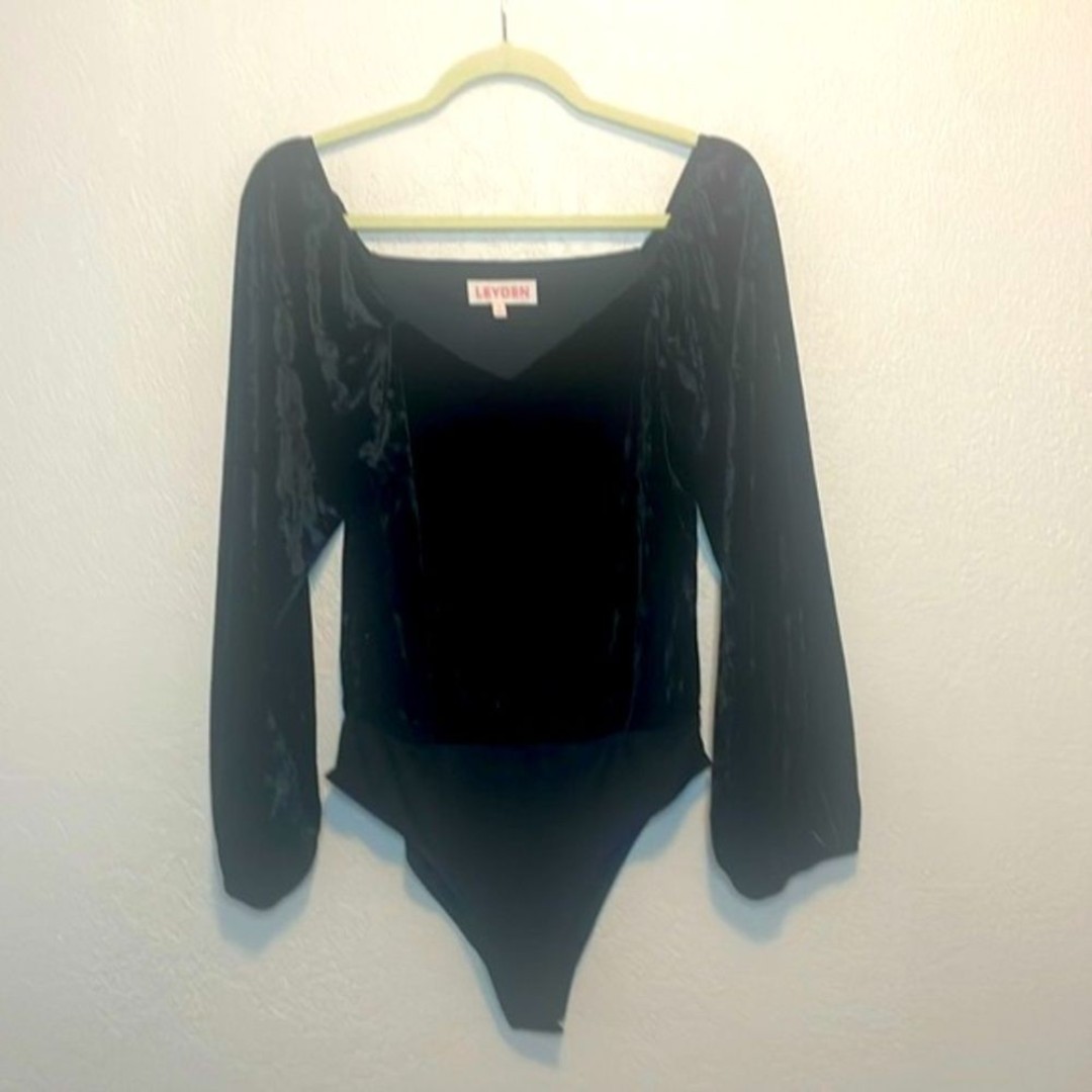 Leyden black velour velvet bodysuit