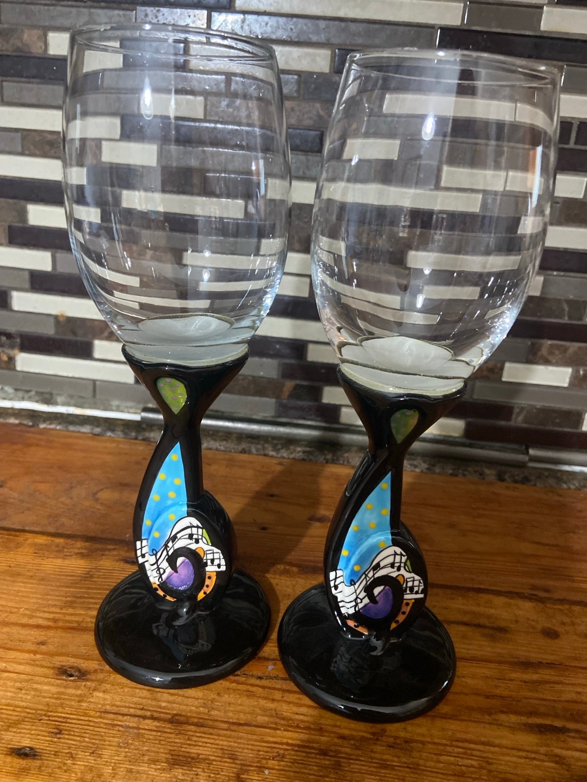 Rhapsody Cafe Musical Design Handpainted Music Notes Stem Ware Wine Glasses Rare