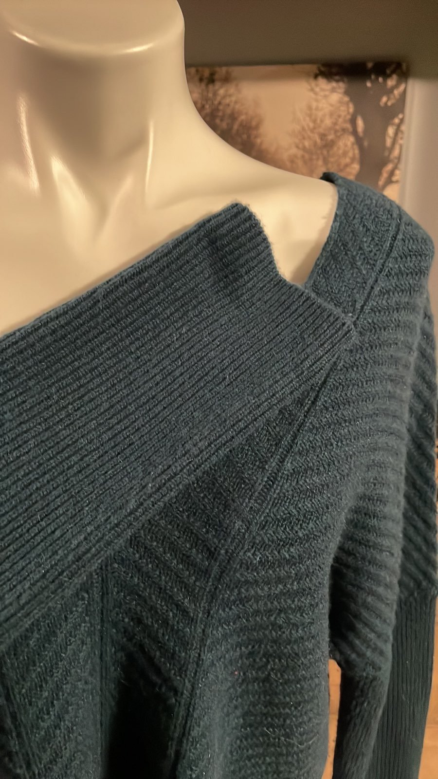 Vince V-neck Wool/Cashmere Sweater - L