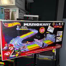 Hot Wheels Mario Kart Rainbow Road Track
