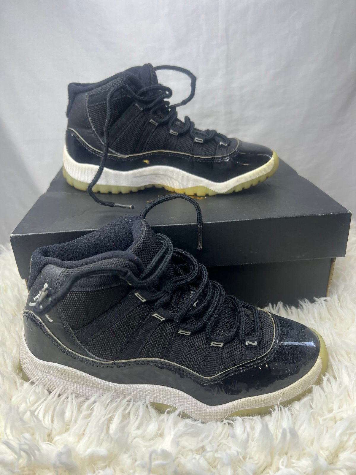 Nike Air jordan 11 Jubilee Kids Sneakers 378039-011- SZ2y