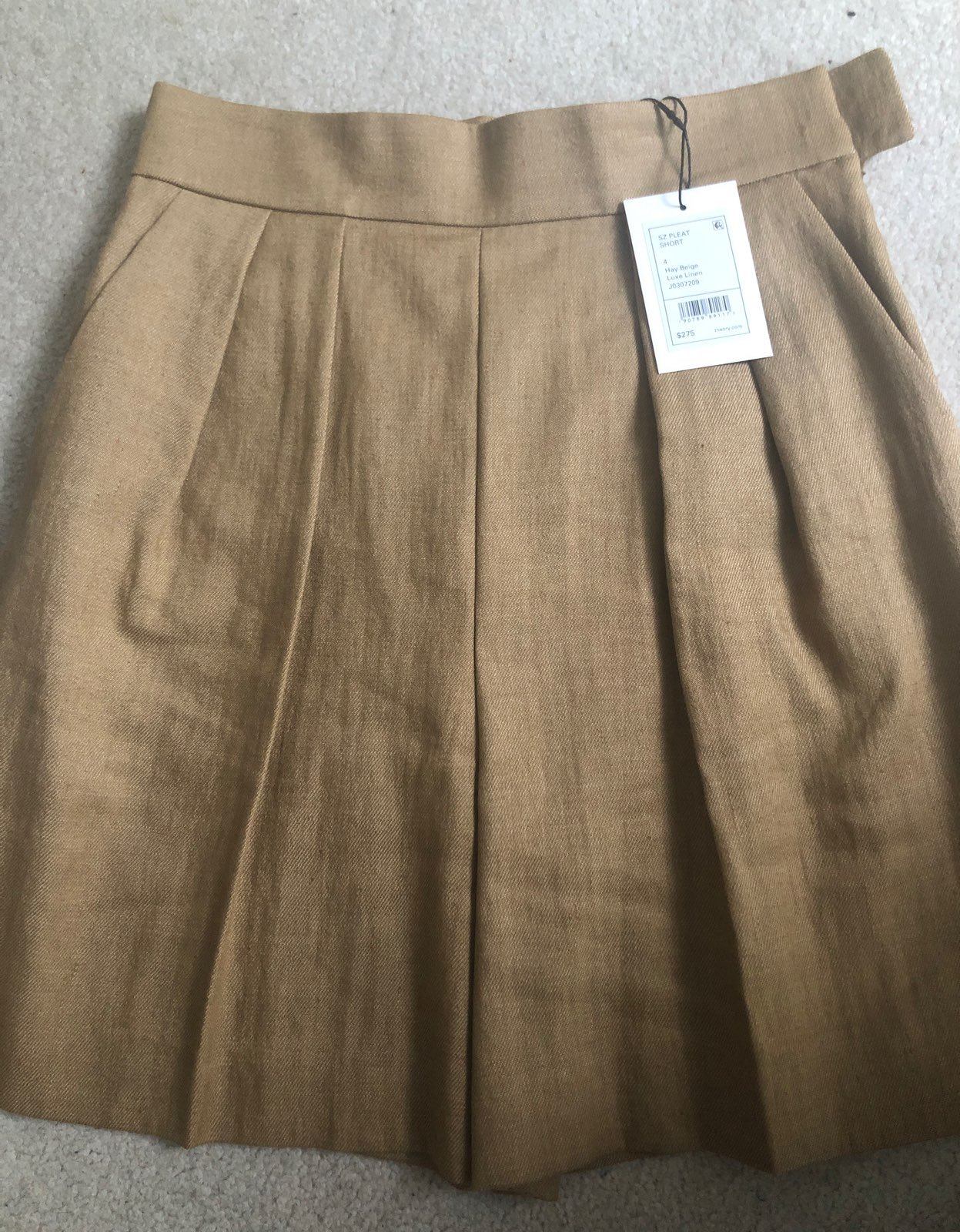 Theory pleated linen shorts
