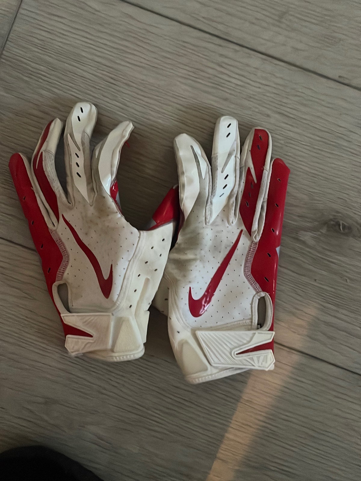 Mater dei Nike football gloves