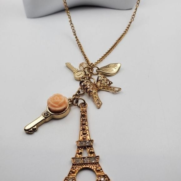 Cutie in Paris eiffel tower key to the world necklace N0430