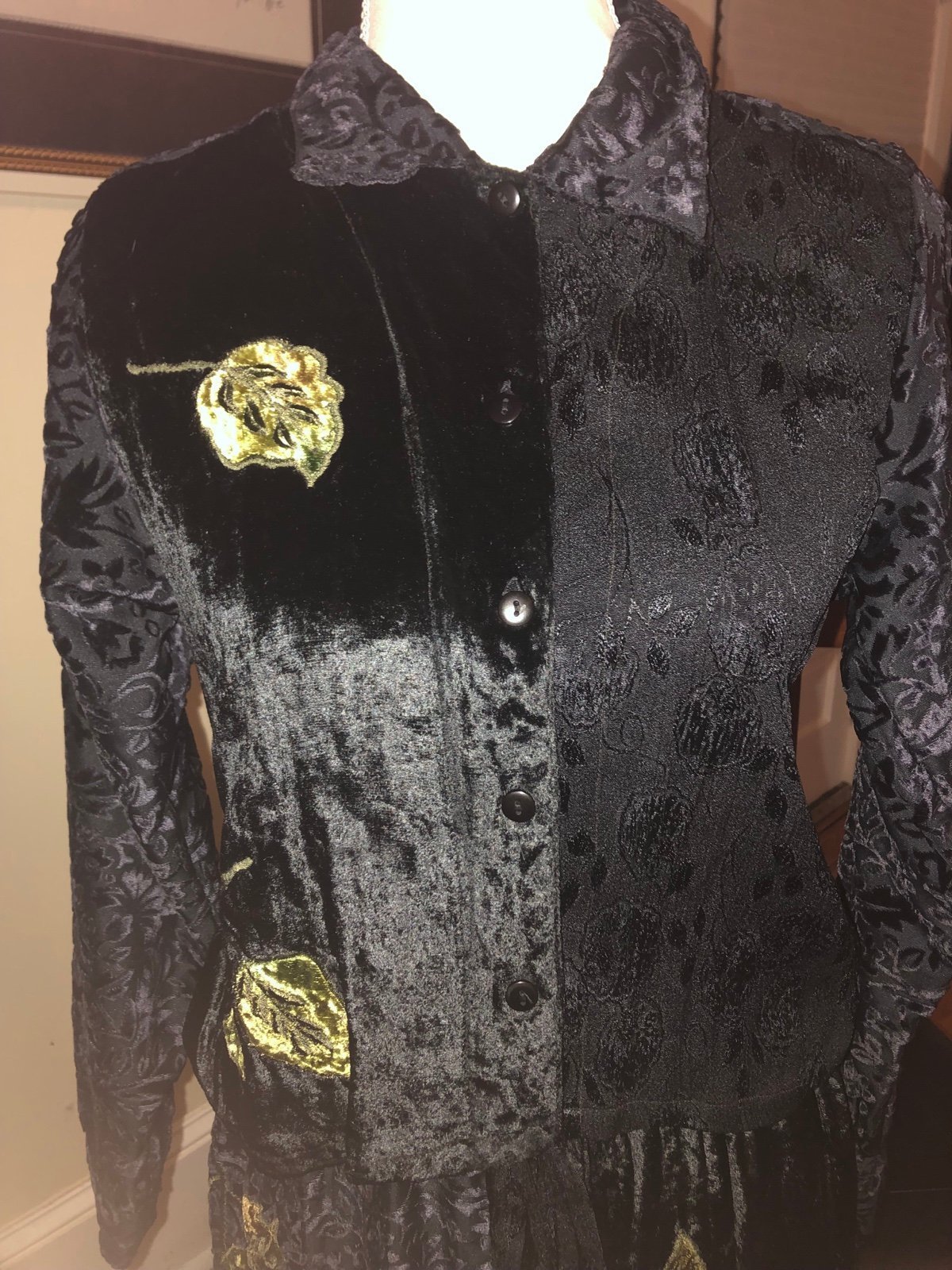 Vintage NEW old stock Boho /Hippie Pafillon with velvet like textile .
