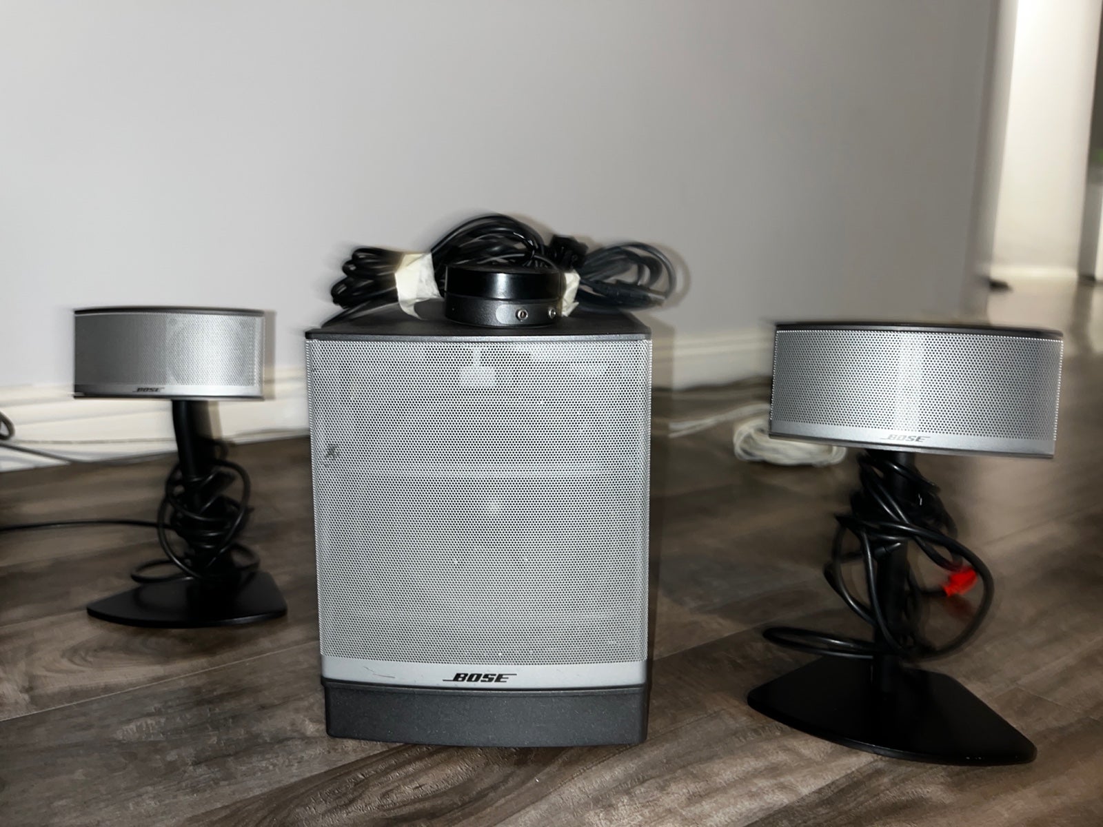 Bose Companion 5 Multimedia Speaker System counters.kii.global