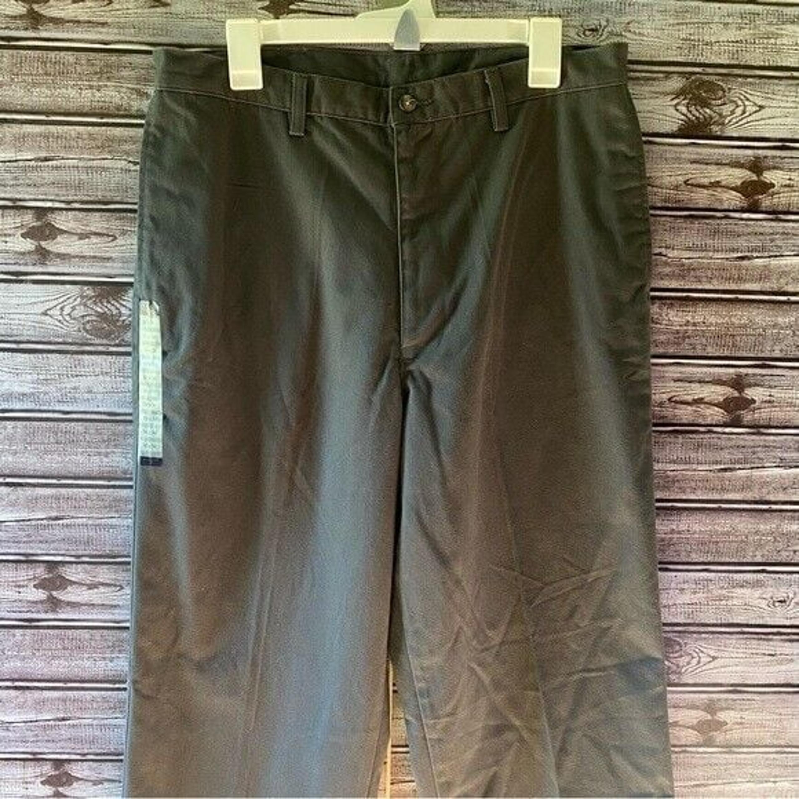 EZ's by Haggar Men's Pants Size 34 x 34 Gray Pockets Chino/Khaki NWT