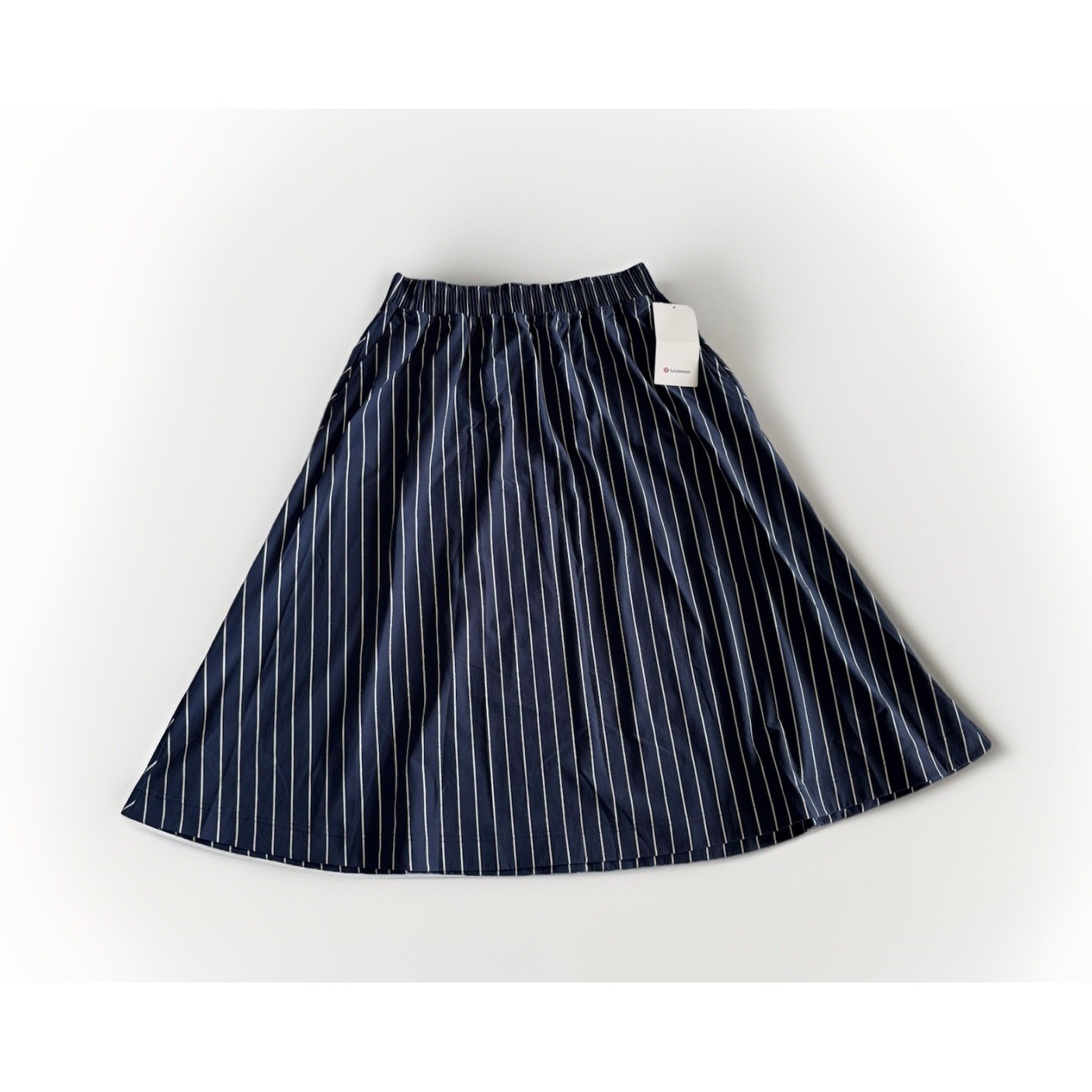 NEW Lululemon Stretch Woven Ruffle-Waist Midi Skirt Size Large Navy Pin Stripe