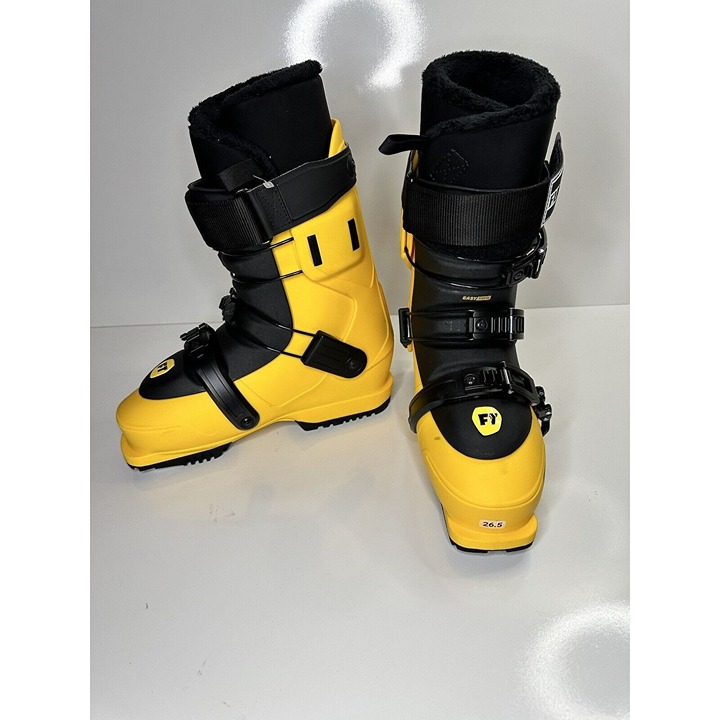 Full Tilt Women’s Plush 90 ski boot, Size 26.5