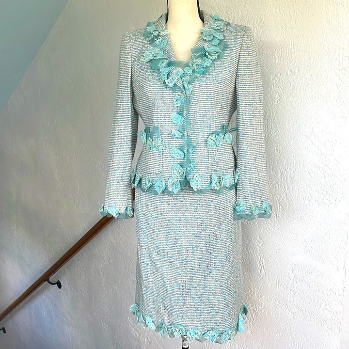 Albert Nipon Vintage Skirt and Jacket Light Blue and Teal with Lace Accents 6P