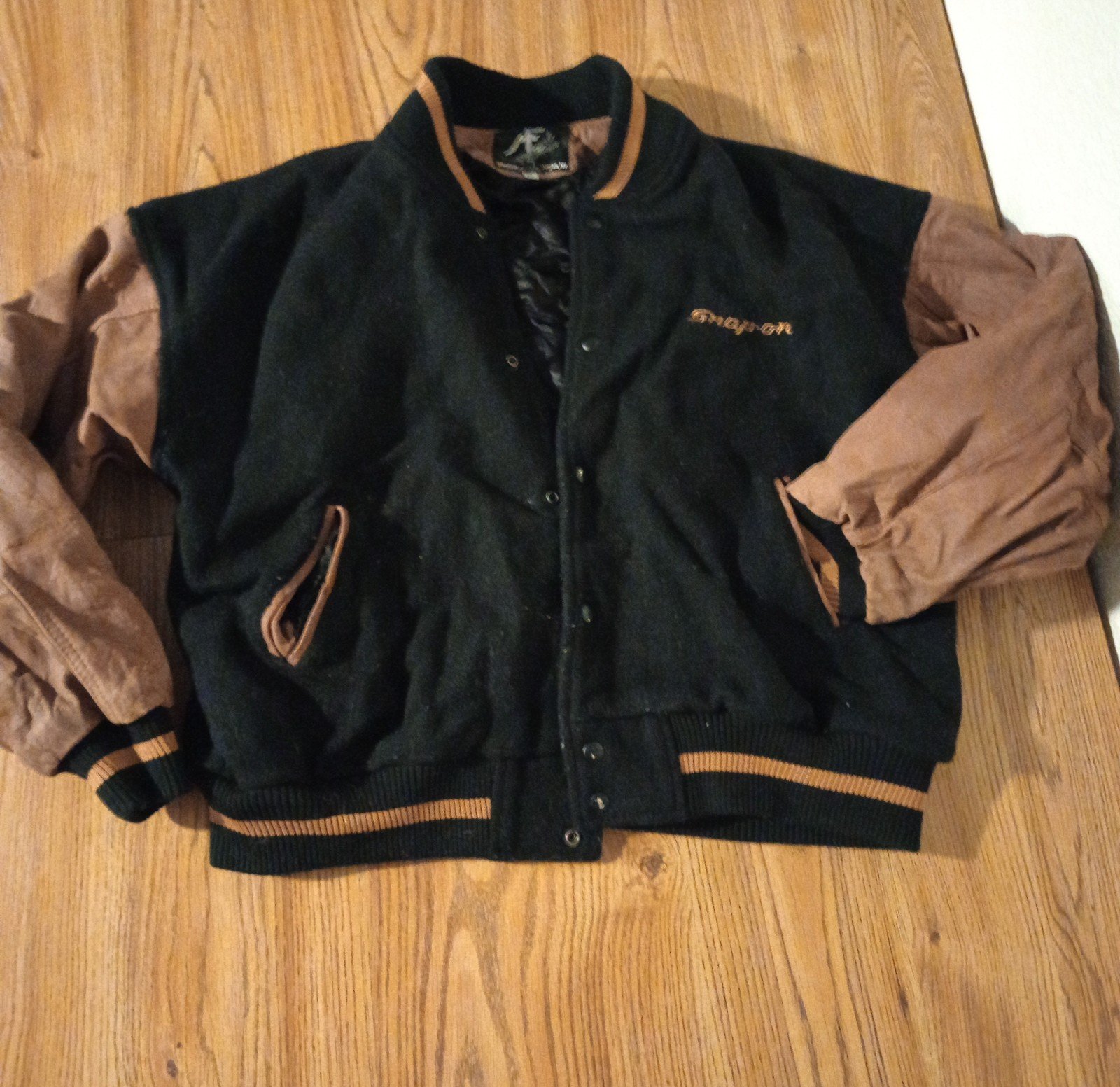 Wool and leather snap on tools brand coat by apparel group mens size XL rare.