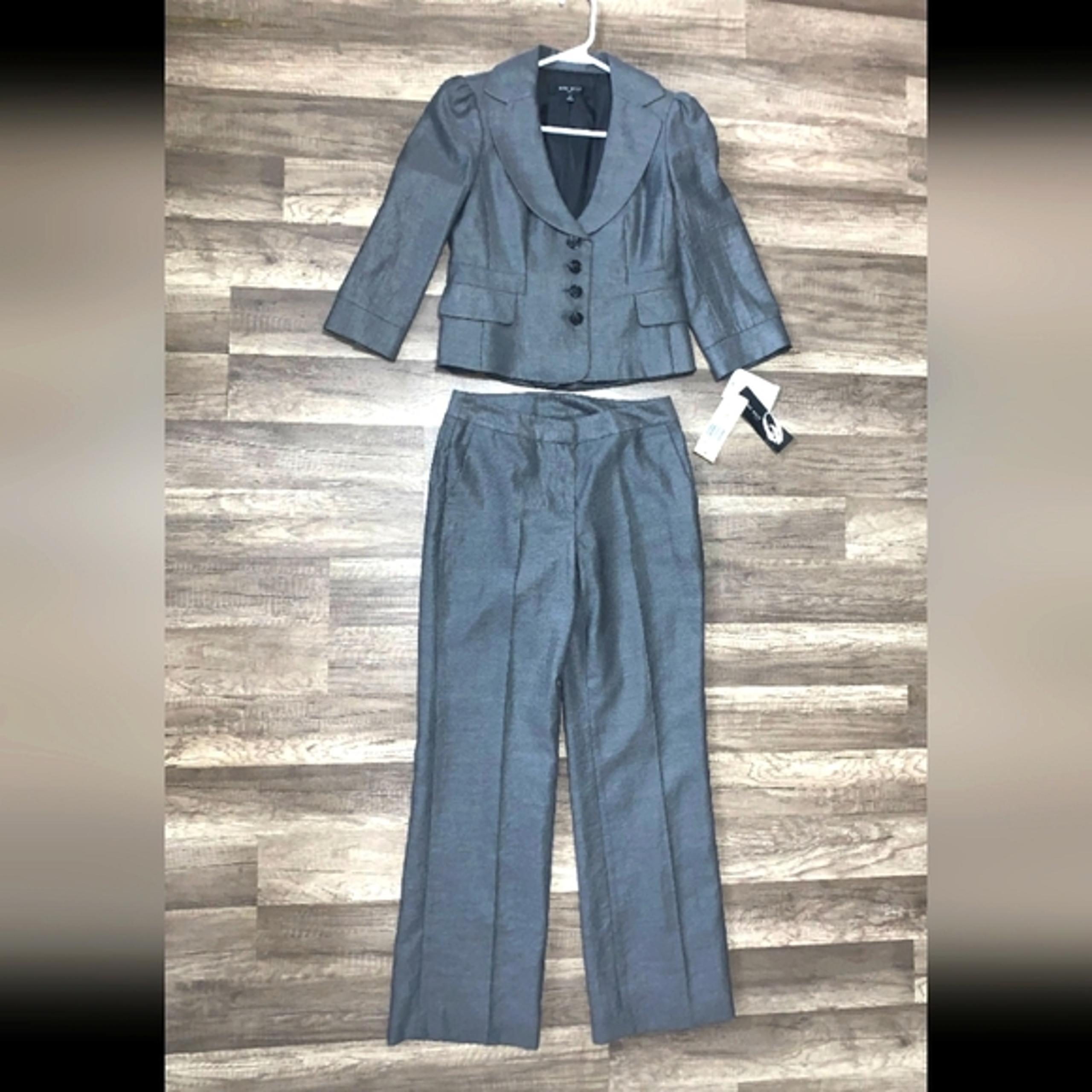 - NWT Nine West sz 2 Petite Grey Modal Blend Pantsuit