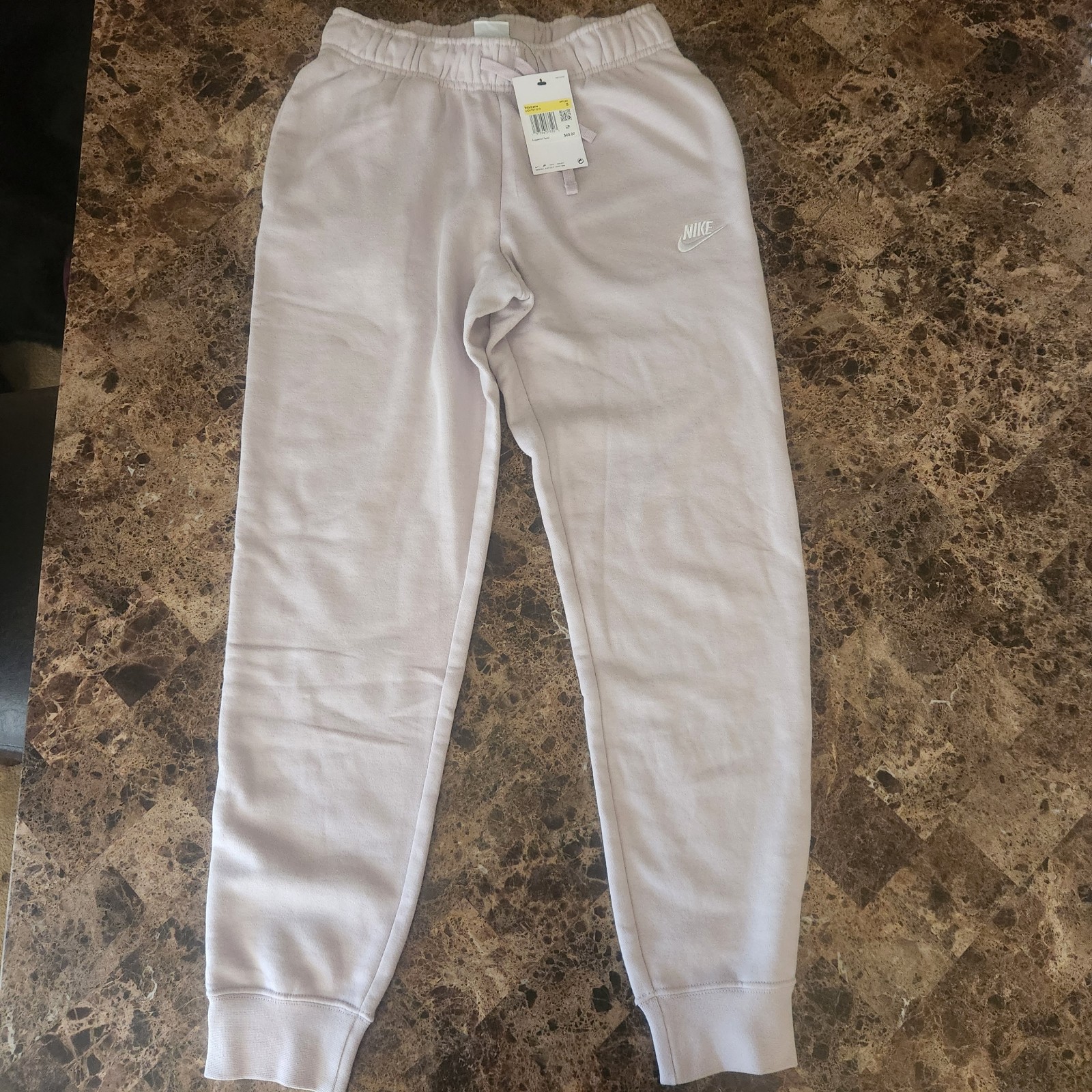NikeNike Standard Fit Mid Rise Fleece Essential Sweatpants Light Purple Small