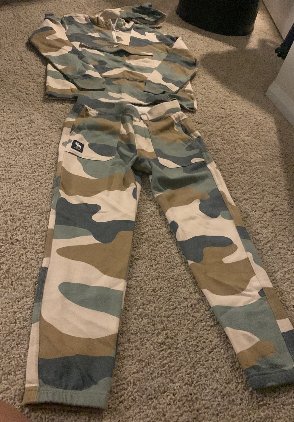 Abercrombie sweatsuit