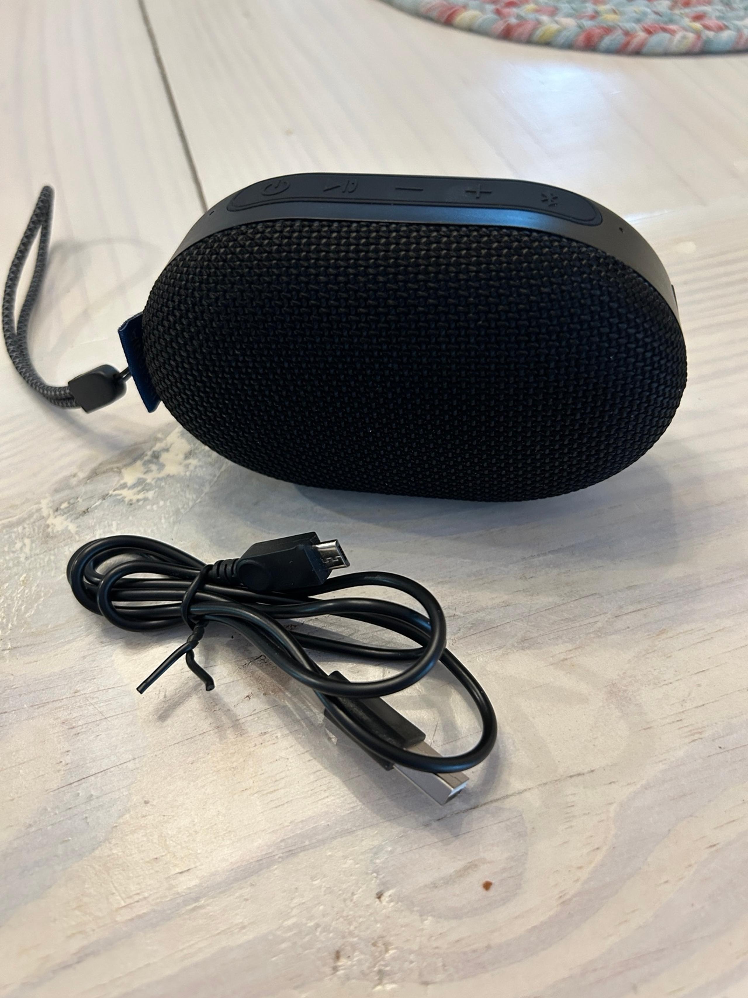 Insignia Mini Sonic Portable Bluetooth Speaker Model: NS-MINISONIC20