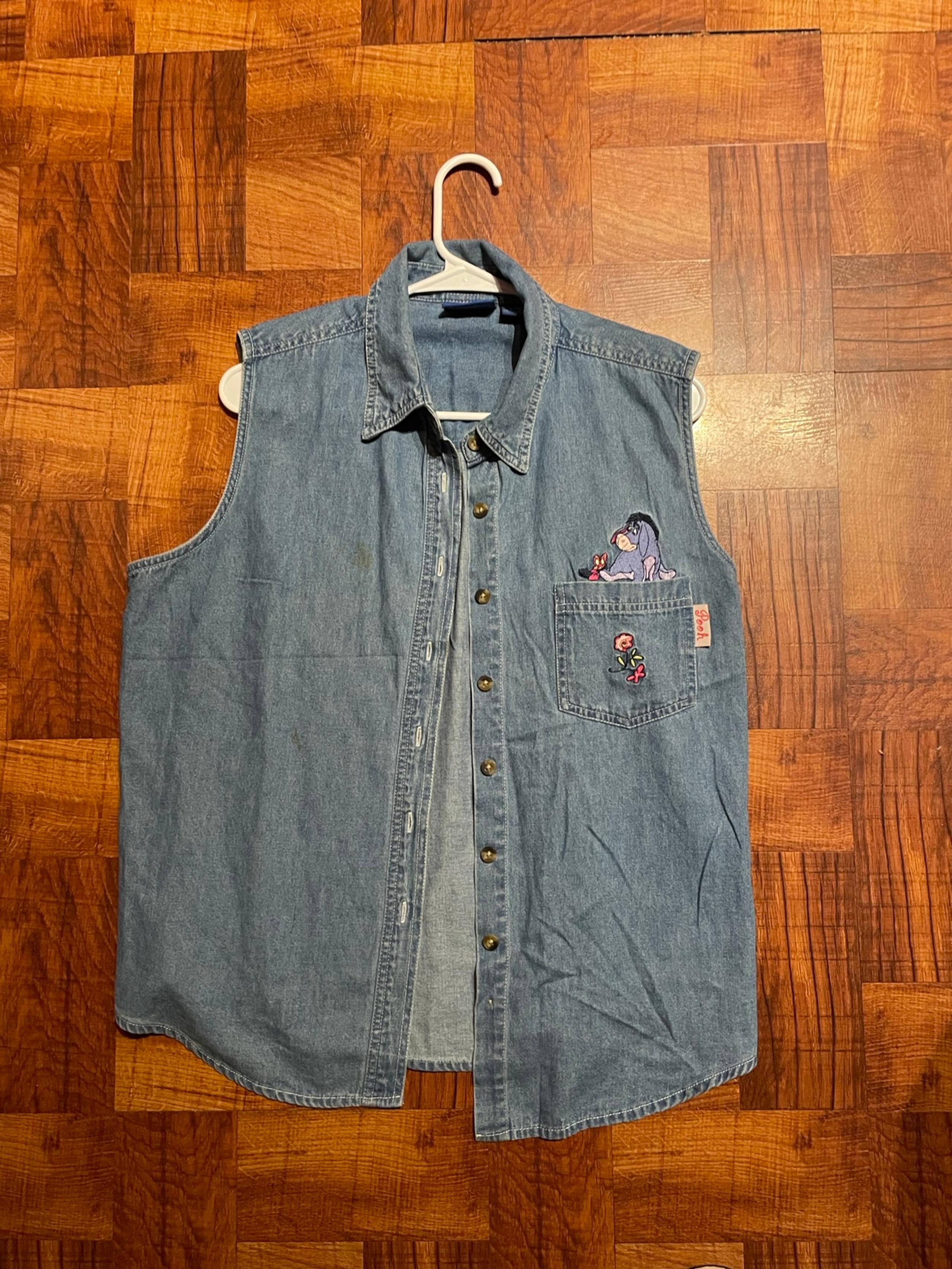 Winnie The Pooh Denim Sleeveless Button Down Shirt Eeyore Tank XL - Disney