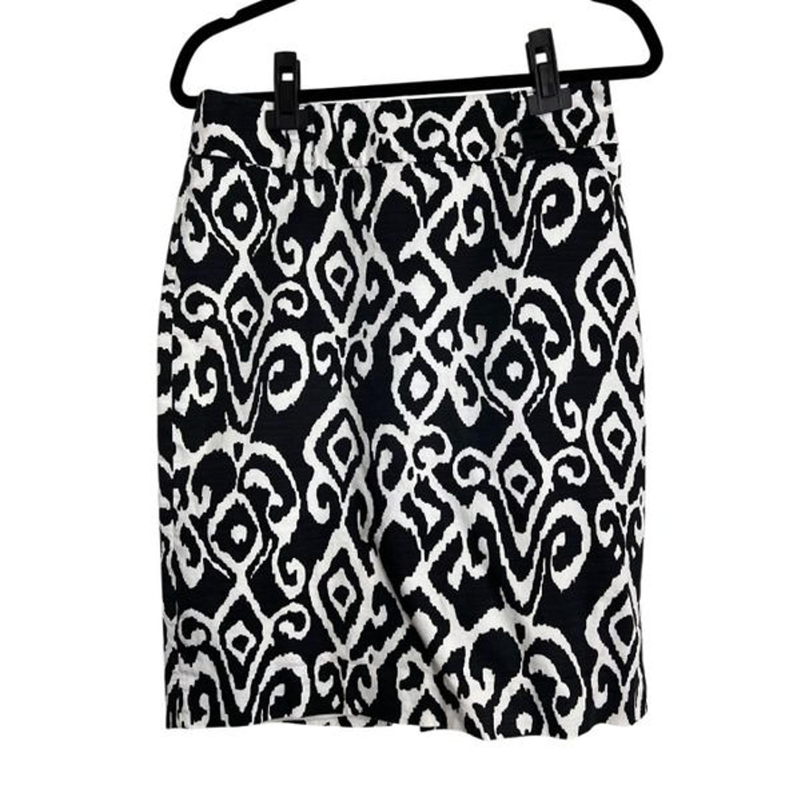White House Black Market Skirt Womens Size 4 Black White Pencil Stretch Lined