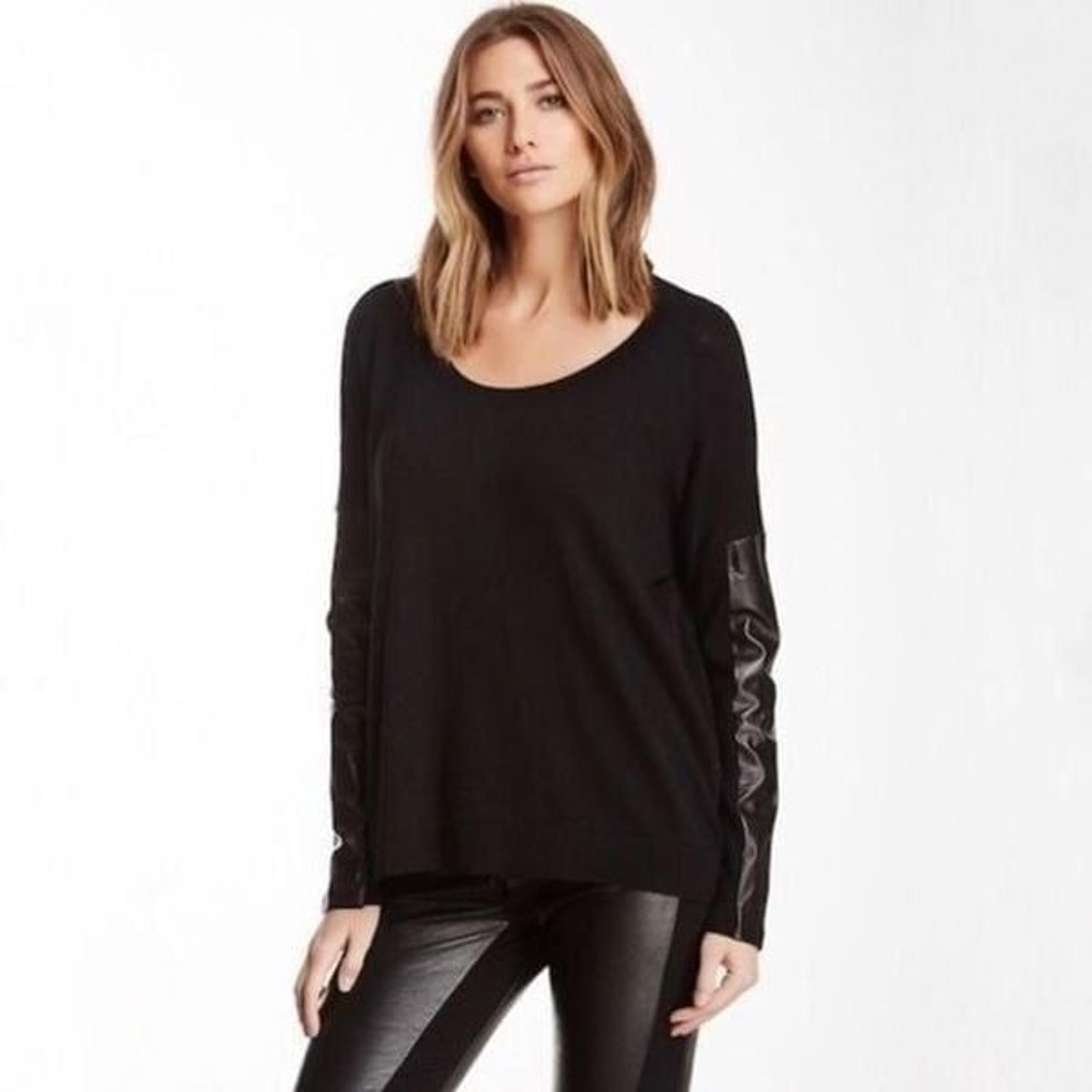 Acrobat sweater with faux black leather sleeves sz m