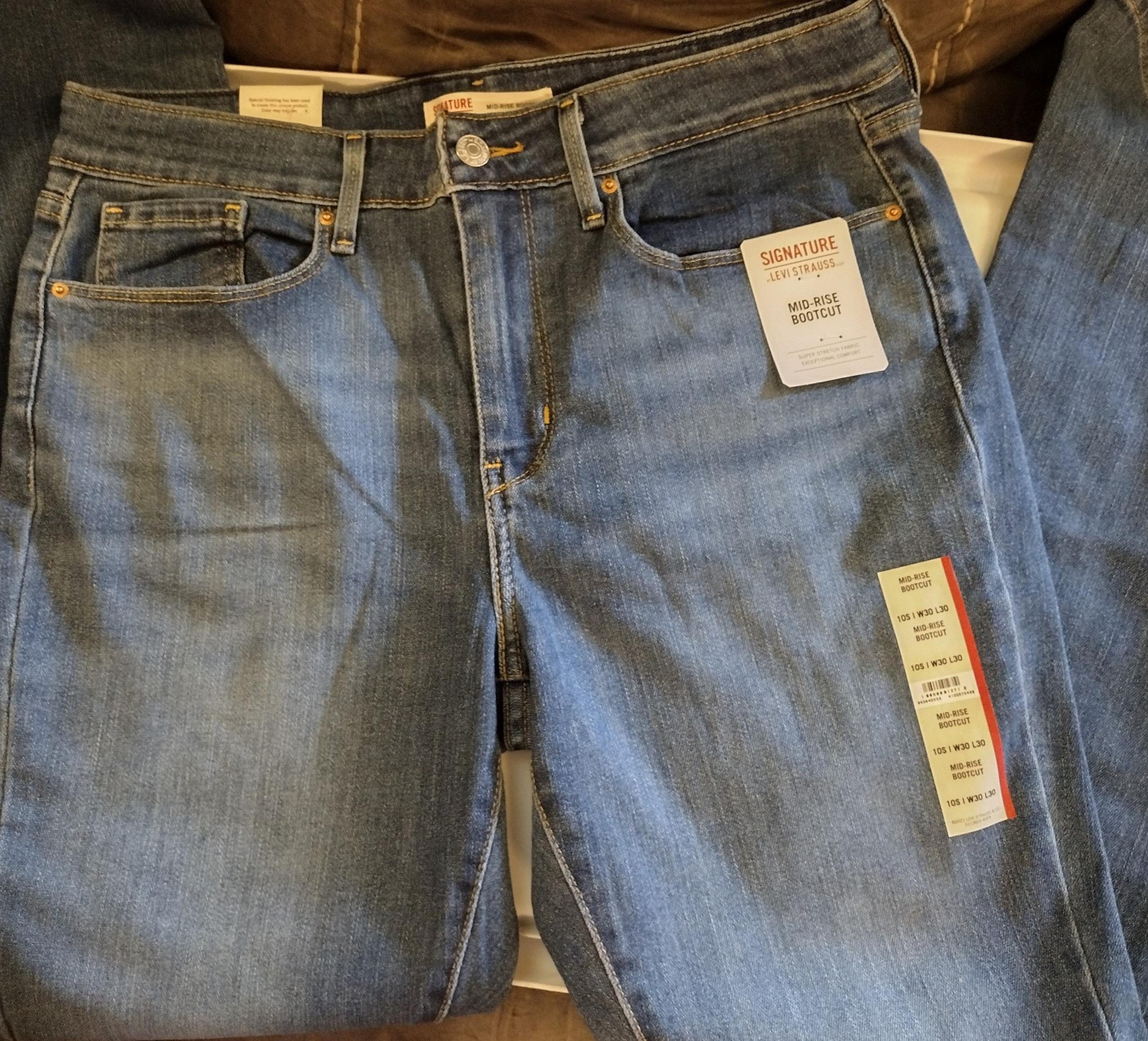 Lee's Jeans midrise boot cut Women's size 10s 30/30