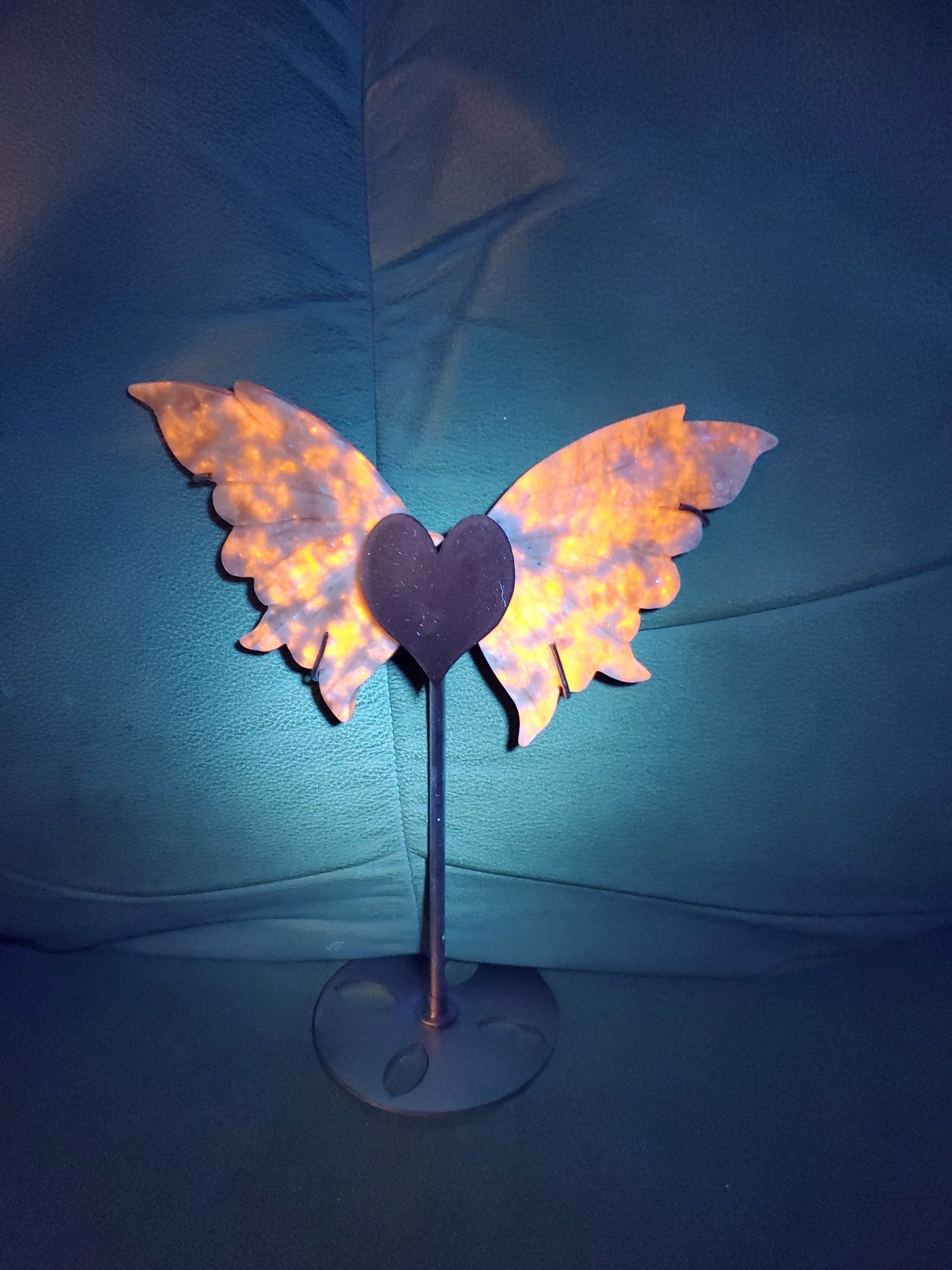 Rare Hackmanite Wings highly uv reactive