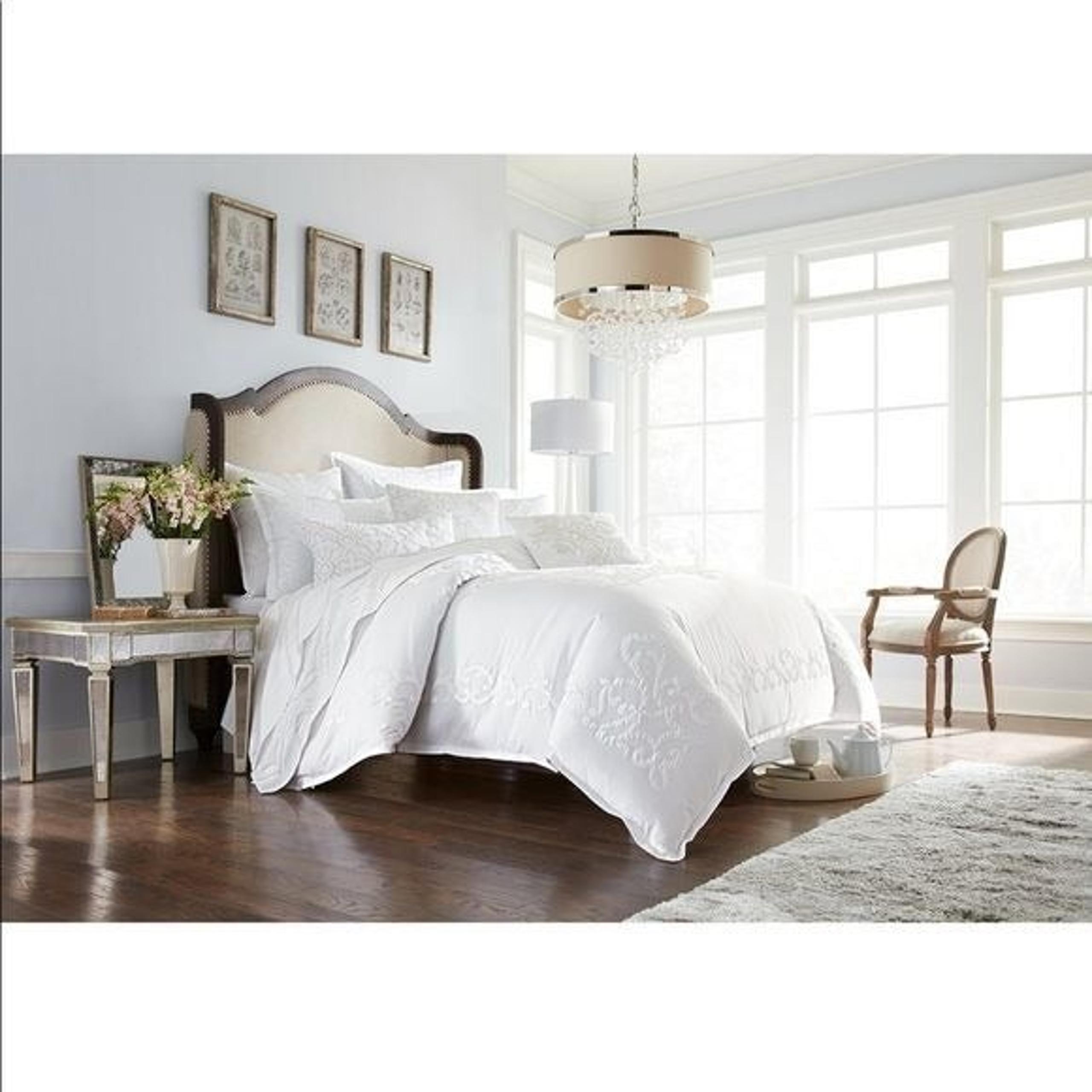 Hotel Collection Scroll Appliqué ClassicDuvet Cover, Full/Queen