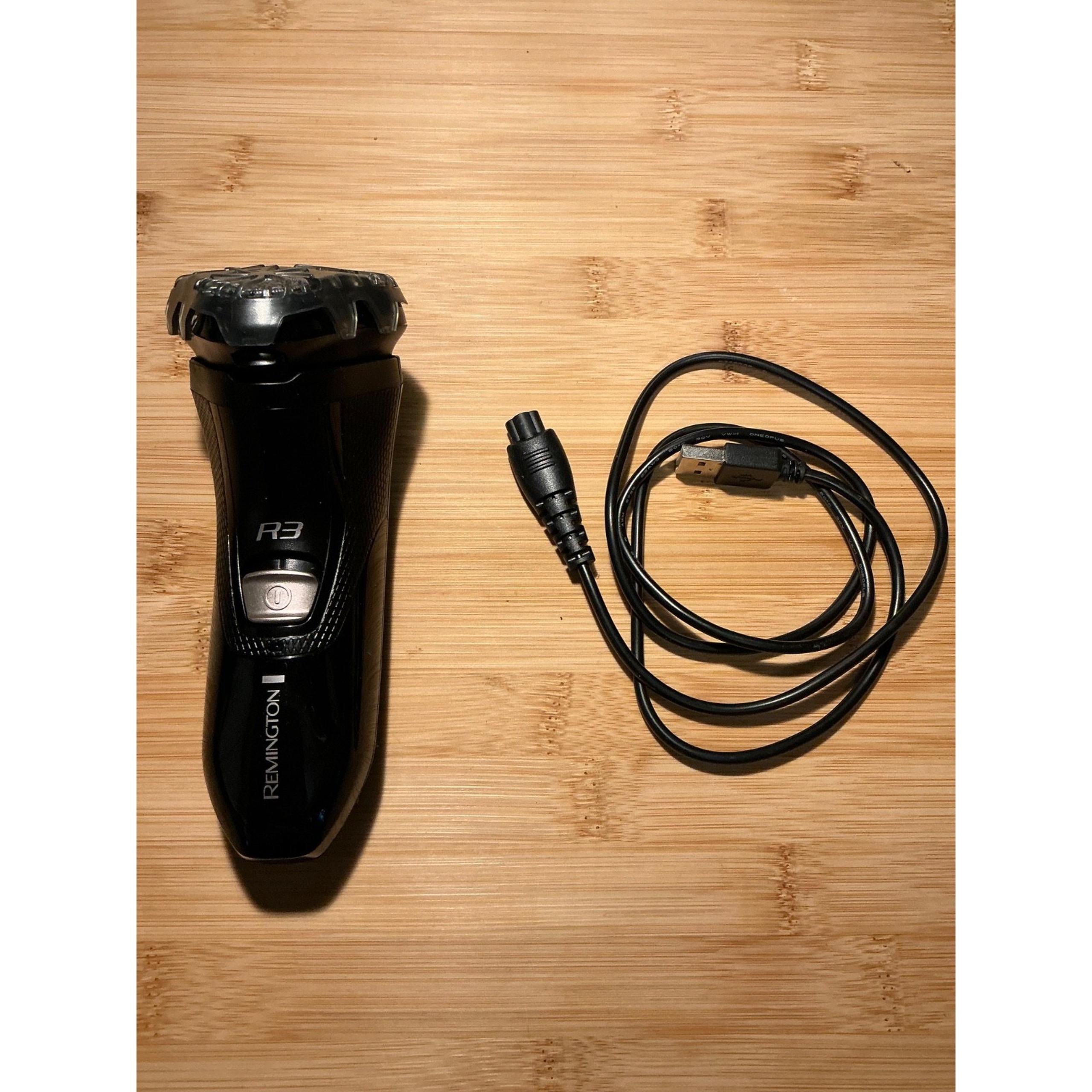 Remington R3 Rotary Shaver with USB Charger – Cleaned & Sanitized – Model R3000