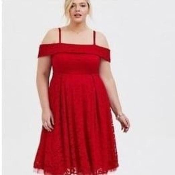 TORRID | NEW Red Lace Off the Shoulder Dress Tulle Plus Size Women’s Size 12