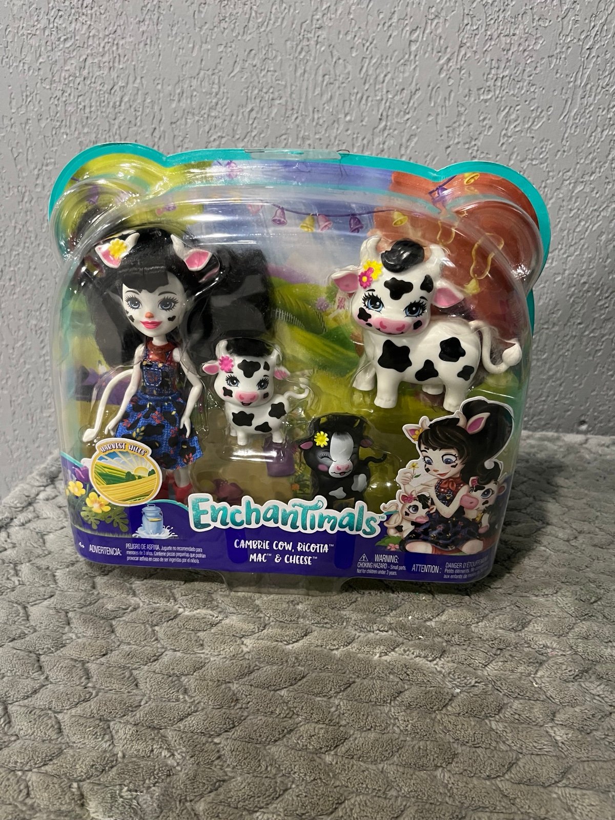 Enchantimals Cambrie Cow Doll with Ricotta & Family Figures New Kids