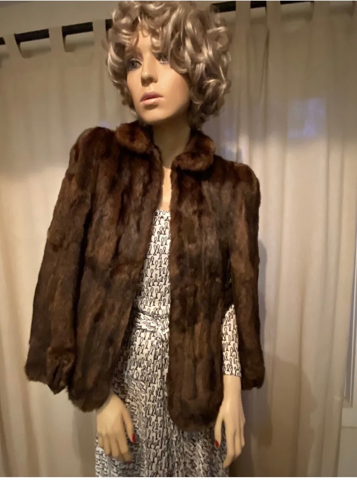 40’s SABLE FUR cape by Gladding’s of Providence,RI