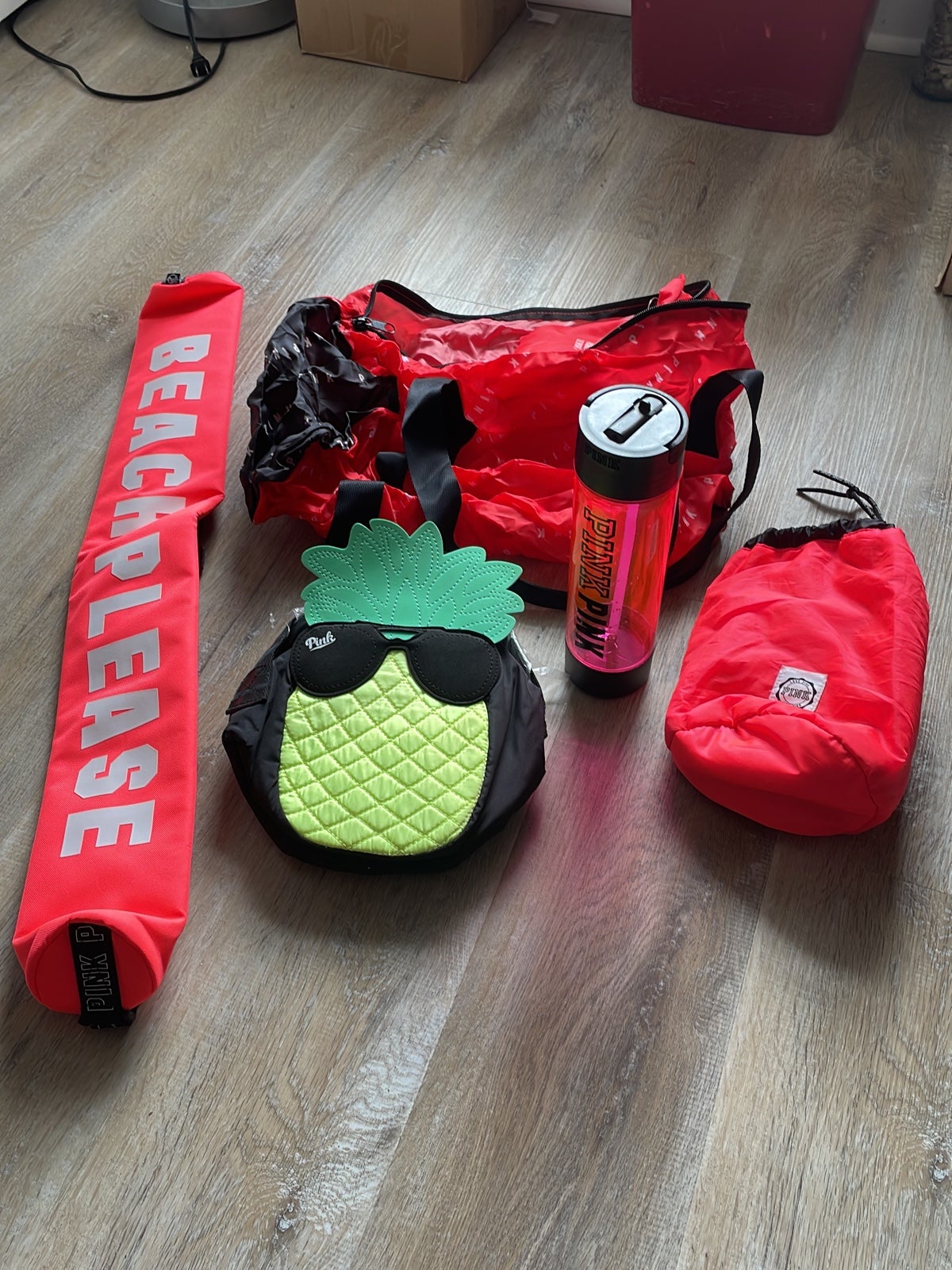 Vs pink beach kit