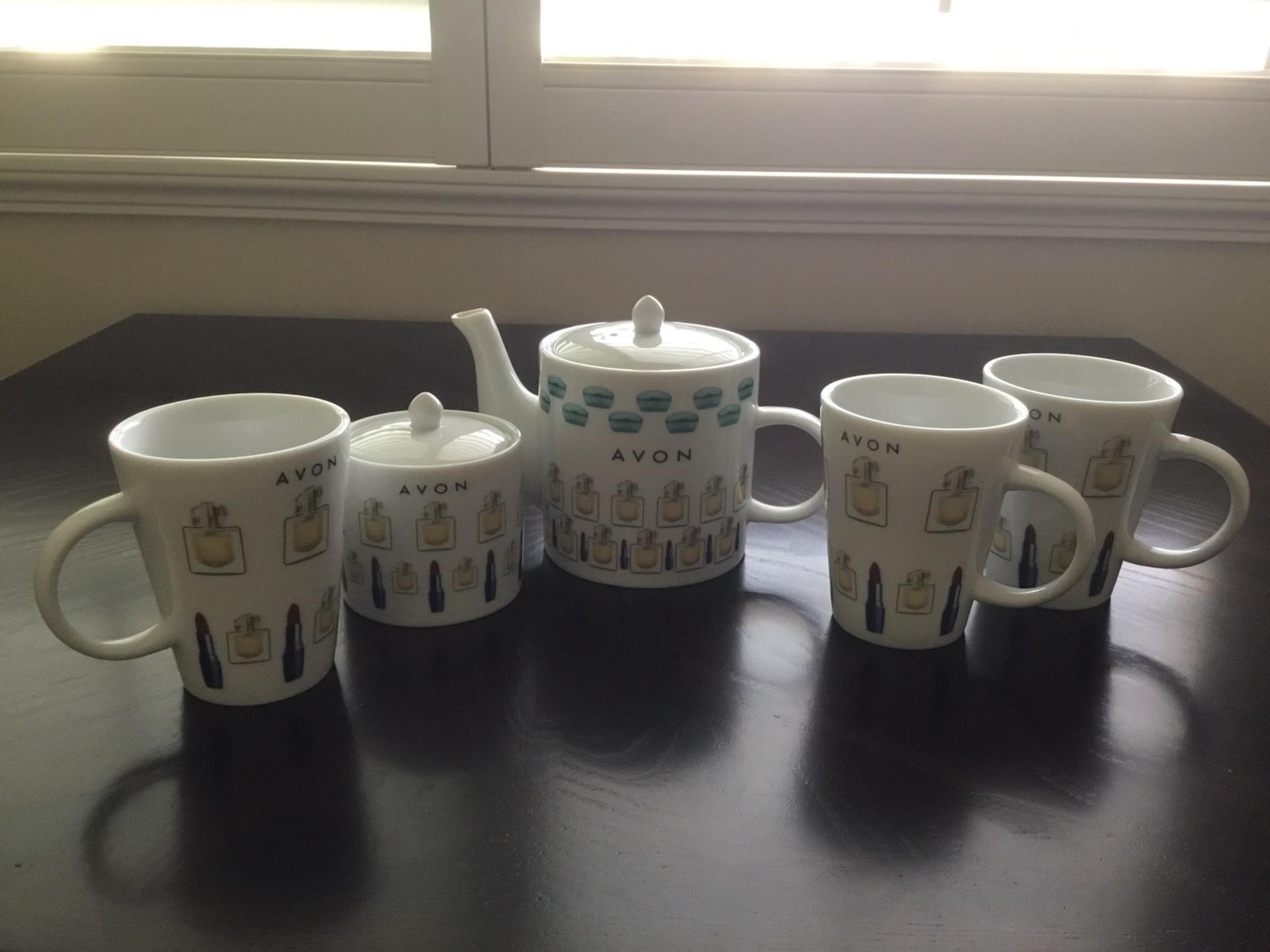 Avon Tea Set for 3 persons