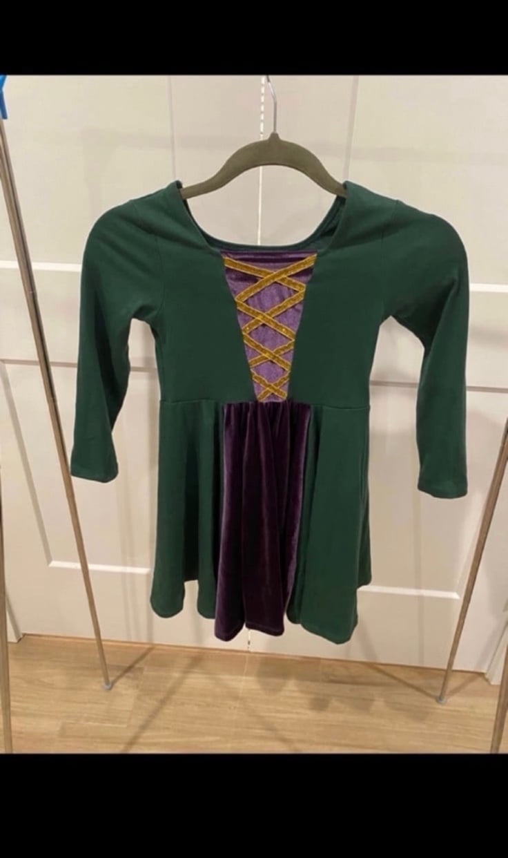 Size 7 hocus pocus dress