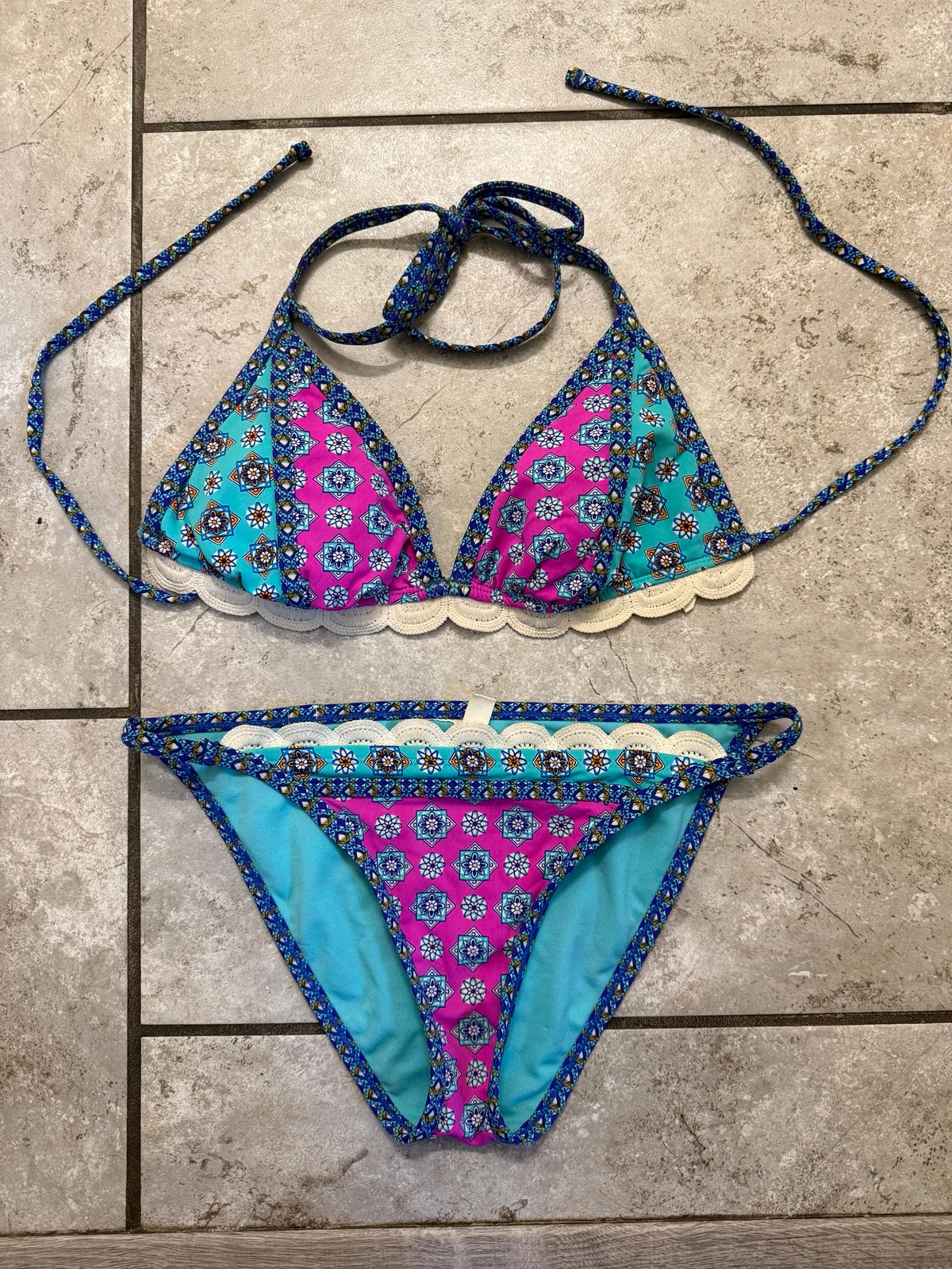 Bikini