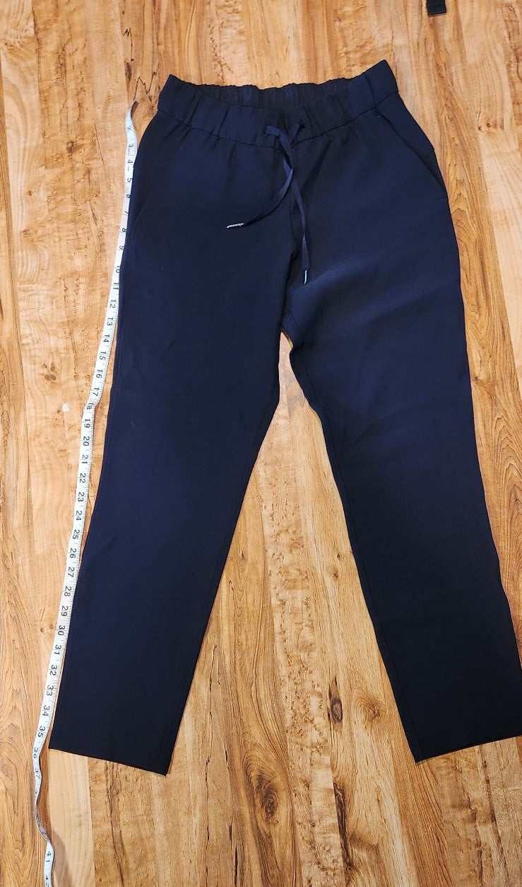 Lululemon on the fly pant 4
