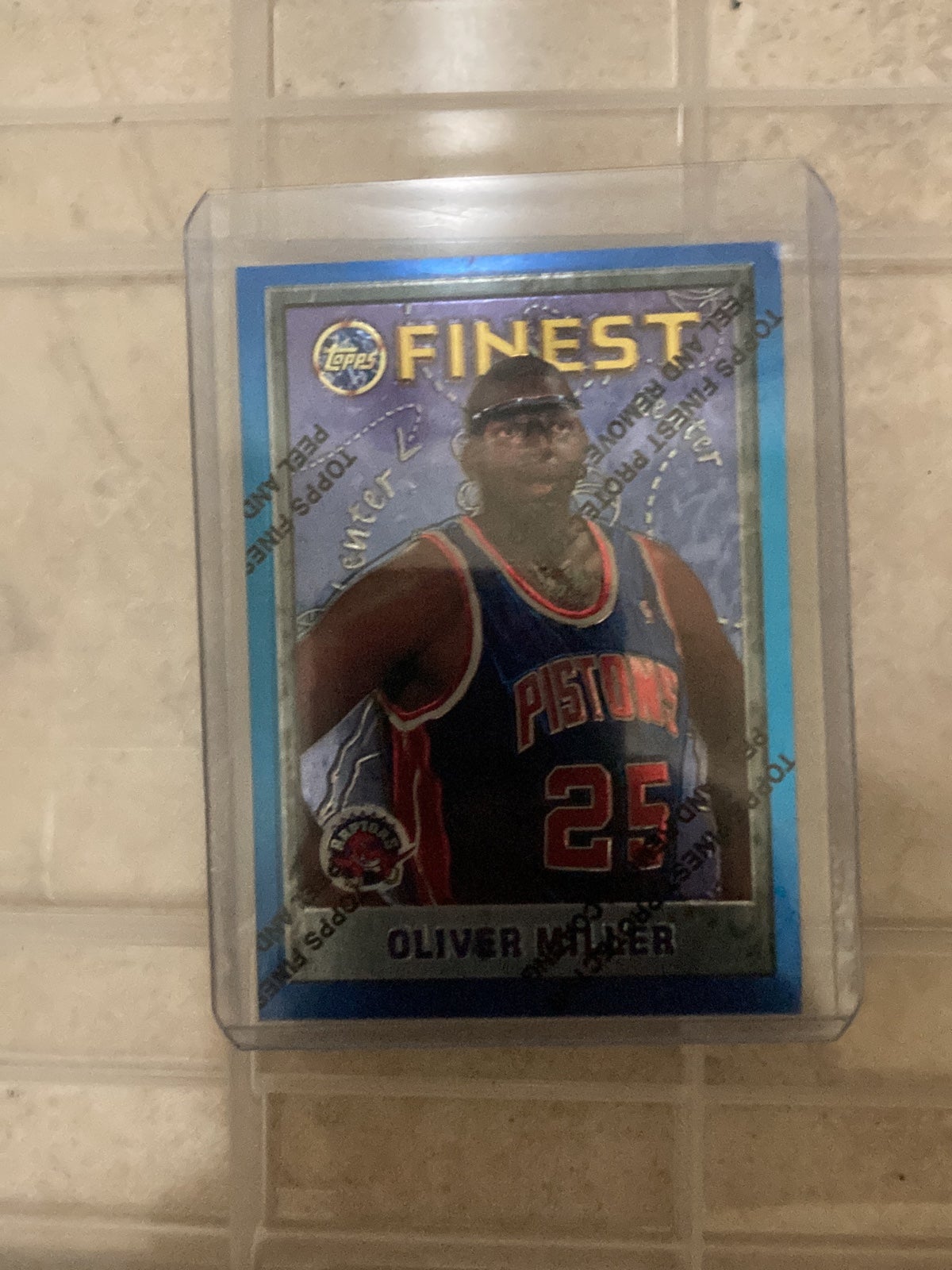 1995-96 Topps Finest Refractor Cardw/protective coating